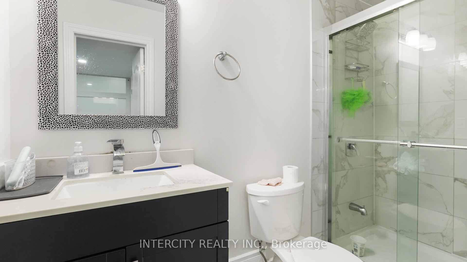 Photo 38 of 72 Campwood Crescent, Brampton, Bram East — HOMEH