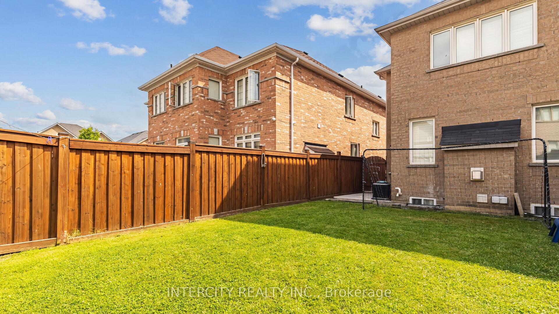 Photo 45 of 72 Campwood Crescent, Brampton, Bram East — HOMEH