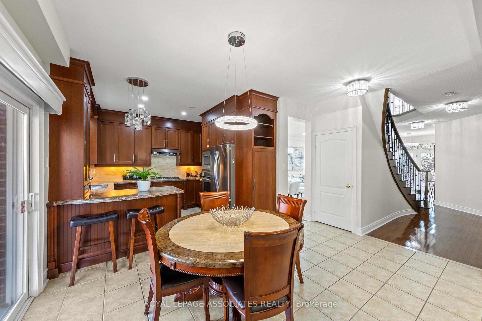 Photo 40 of 13 Laurentide Crescent, Brampton, Vales of Castlemore North — HOMEH