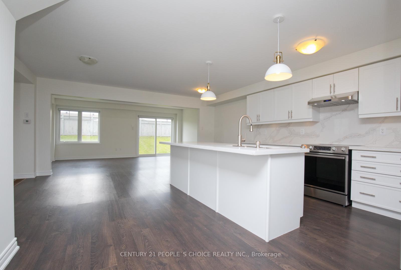 Photo 3 of 102 Knight Street, New Tecumseth, Alliston — HOMEH