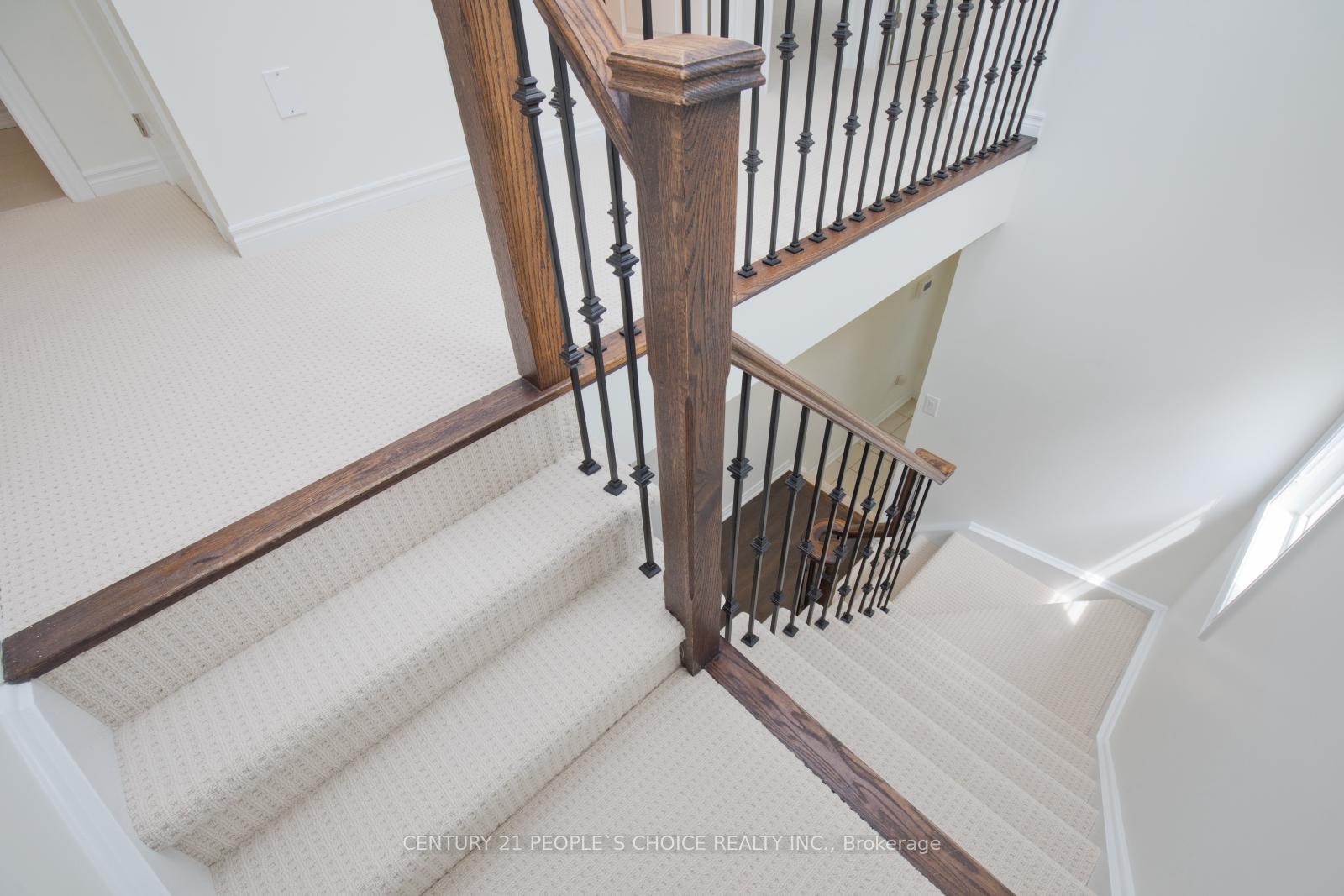 Photo 8 of 102 Knight Street, New Tecumseth, Alliston — HOMEH