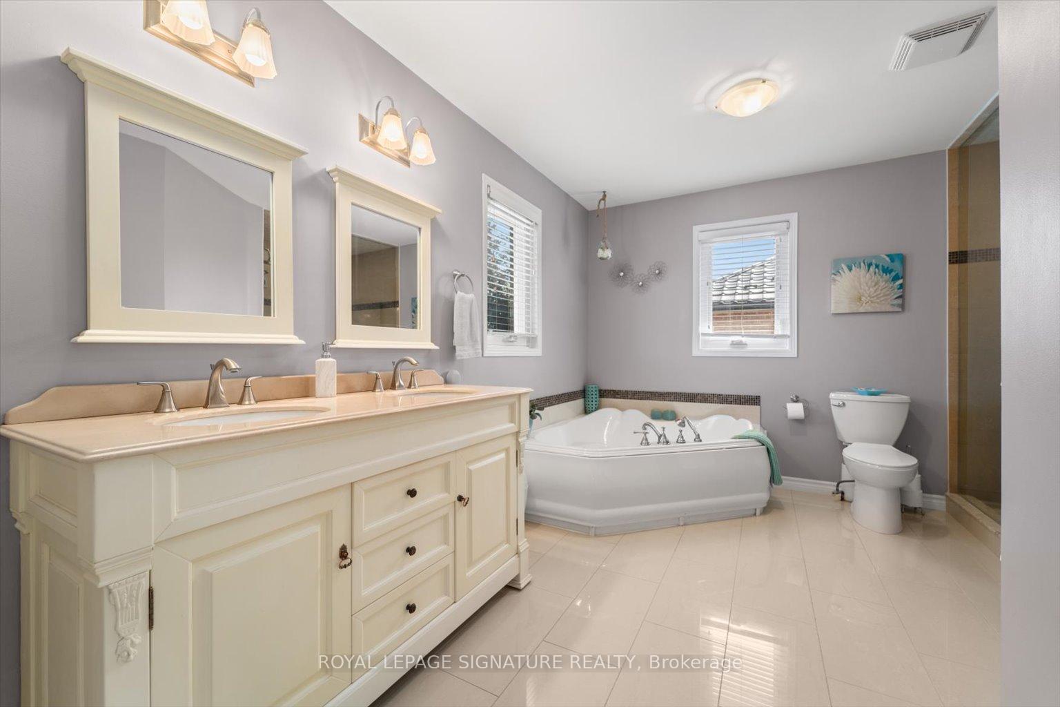 Photo 33 of 6 Mapleglen Court, Whitby, Pringle Creek — HOMEH