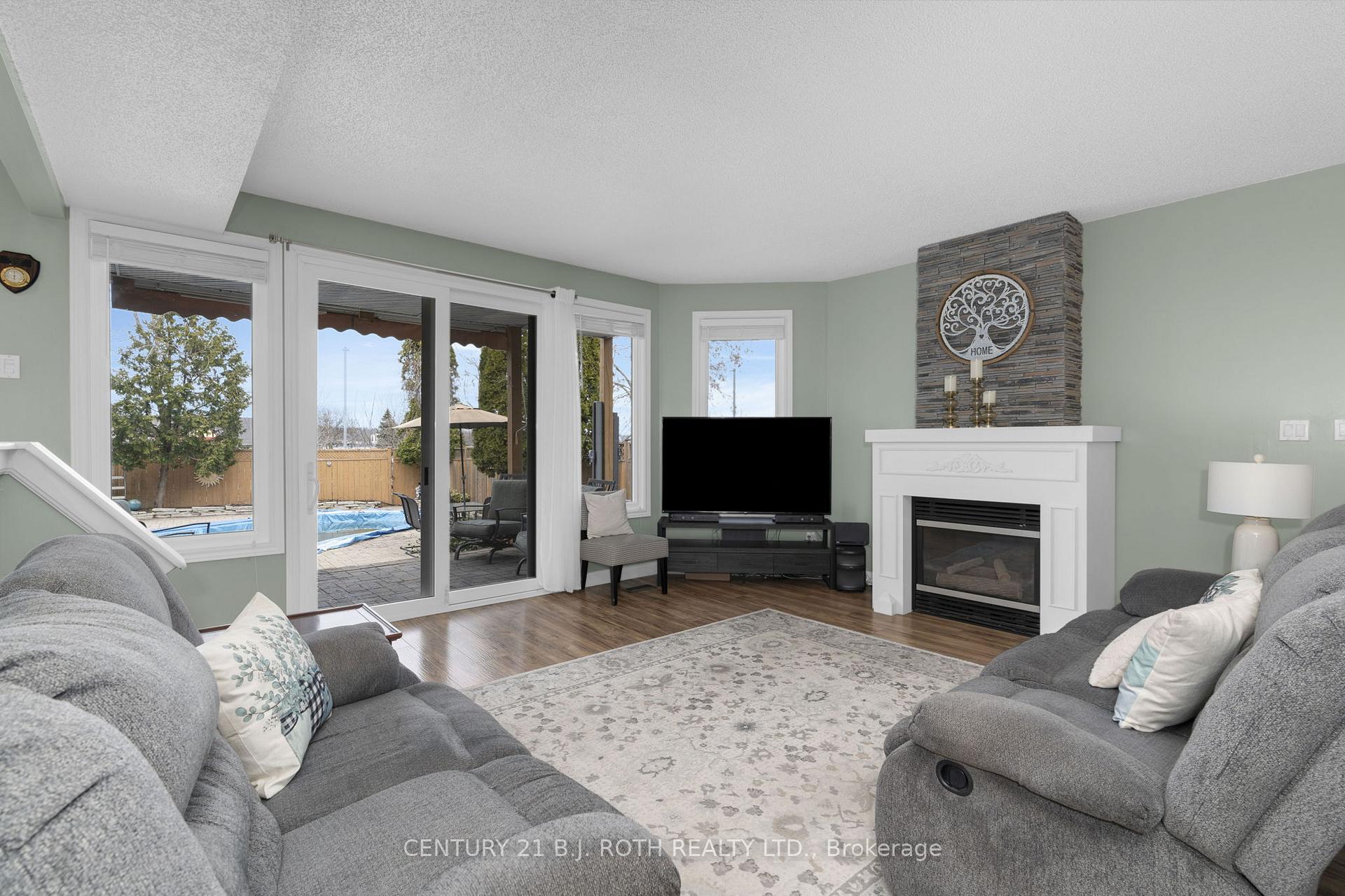 Photo 13 of 157B Cumberland Street, Barrie, Allandale — HOMEH