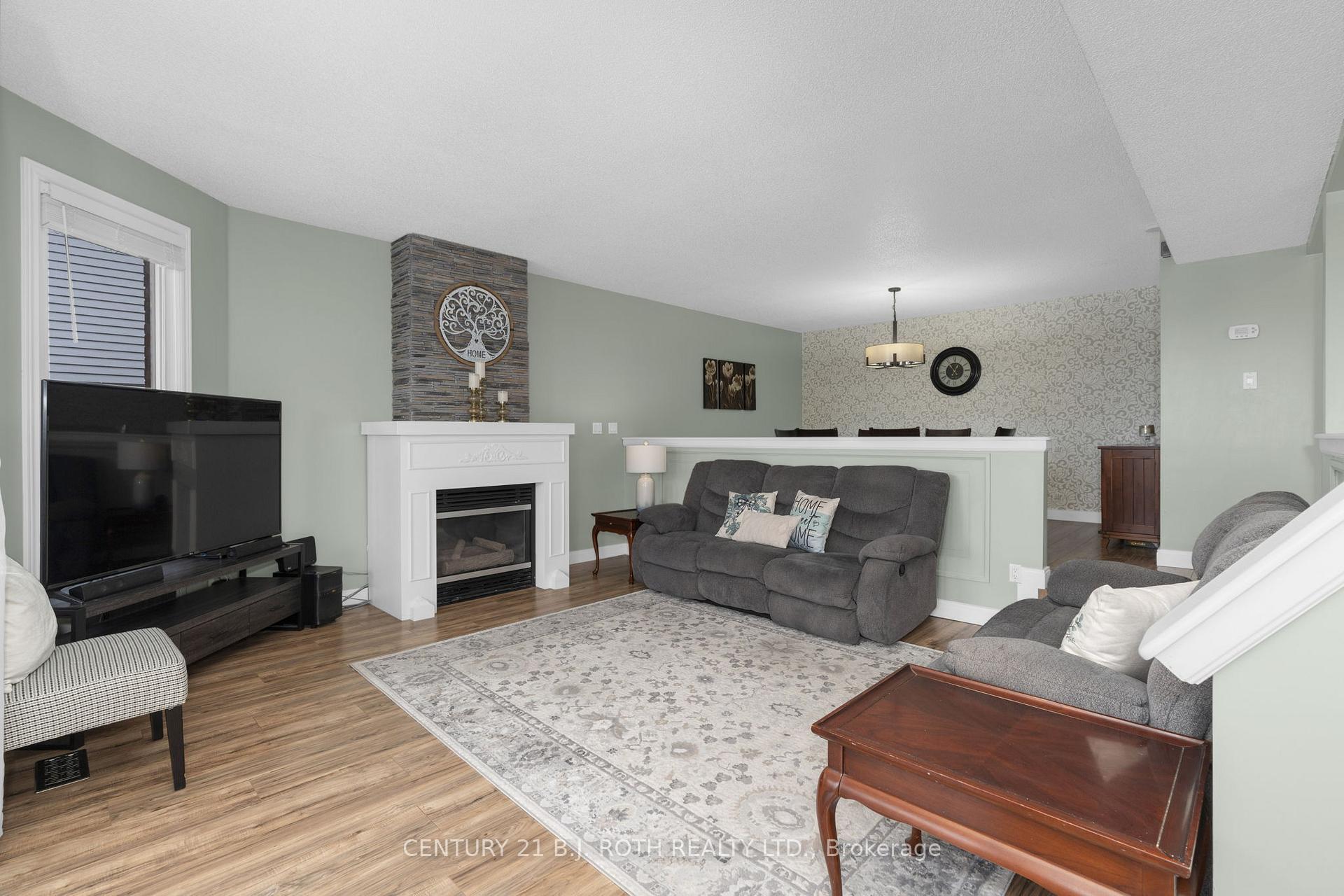 Photo 33 of 157B Cumberland Street, Barrie, Allandale — HOMEH