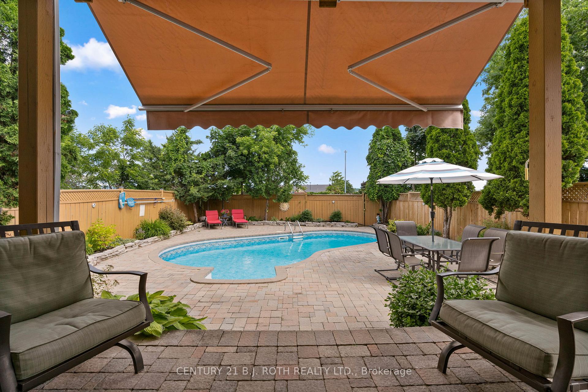 Photo 8 of 157B Cumberland Street, Barrie, Allandale — HOMEH