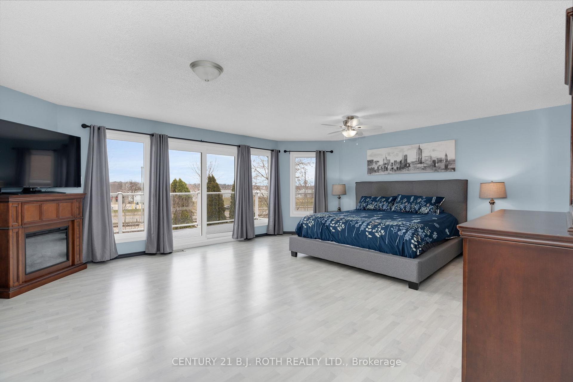 Photo 21 of 157B Cumberland Street, Barrie, Allandale — HOMEH