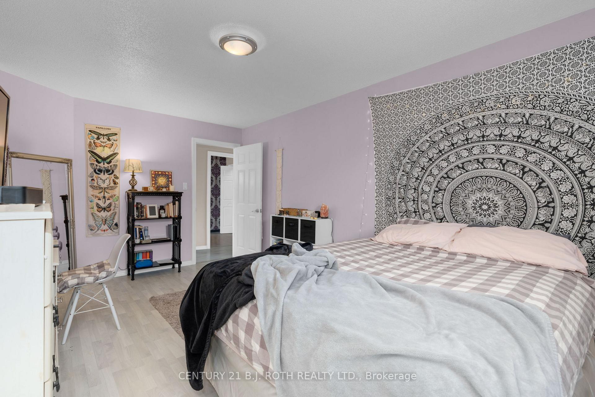 Photo 32 of 157B Cumberland Street, Barrie, Allandale — HOMEH