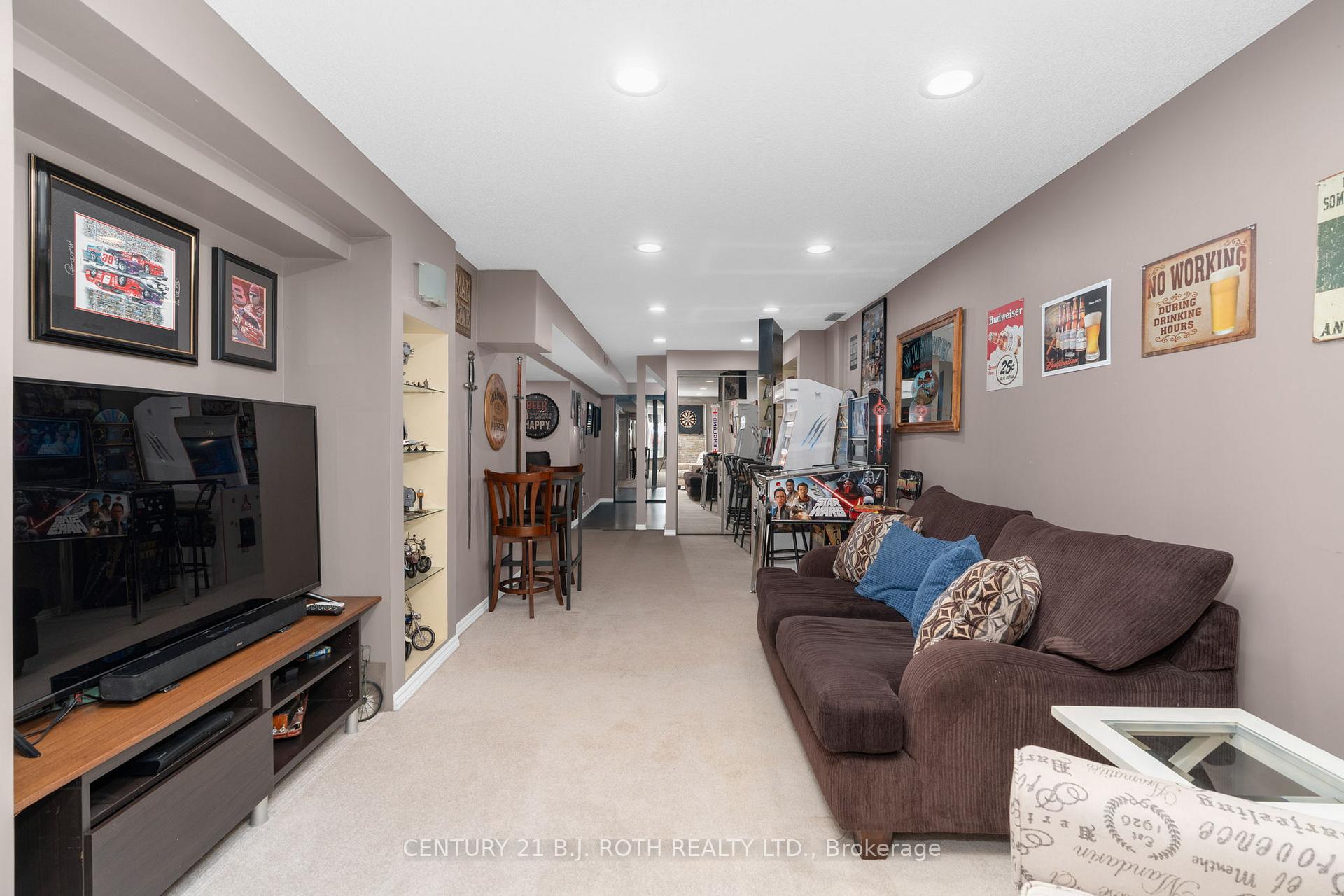 Photo 24 of 157B Cumberland Street, Barrie, Allandale — HOMEH