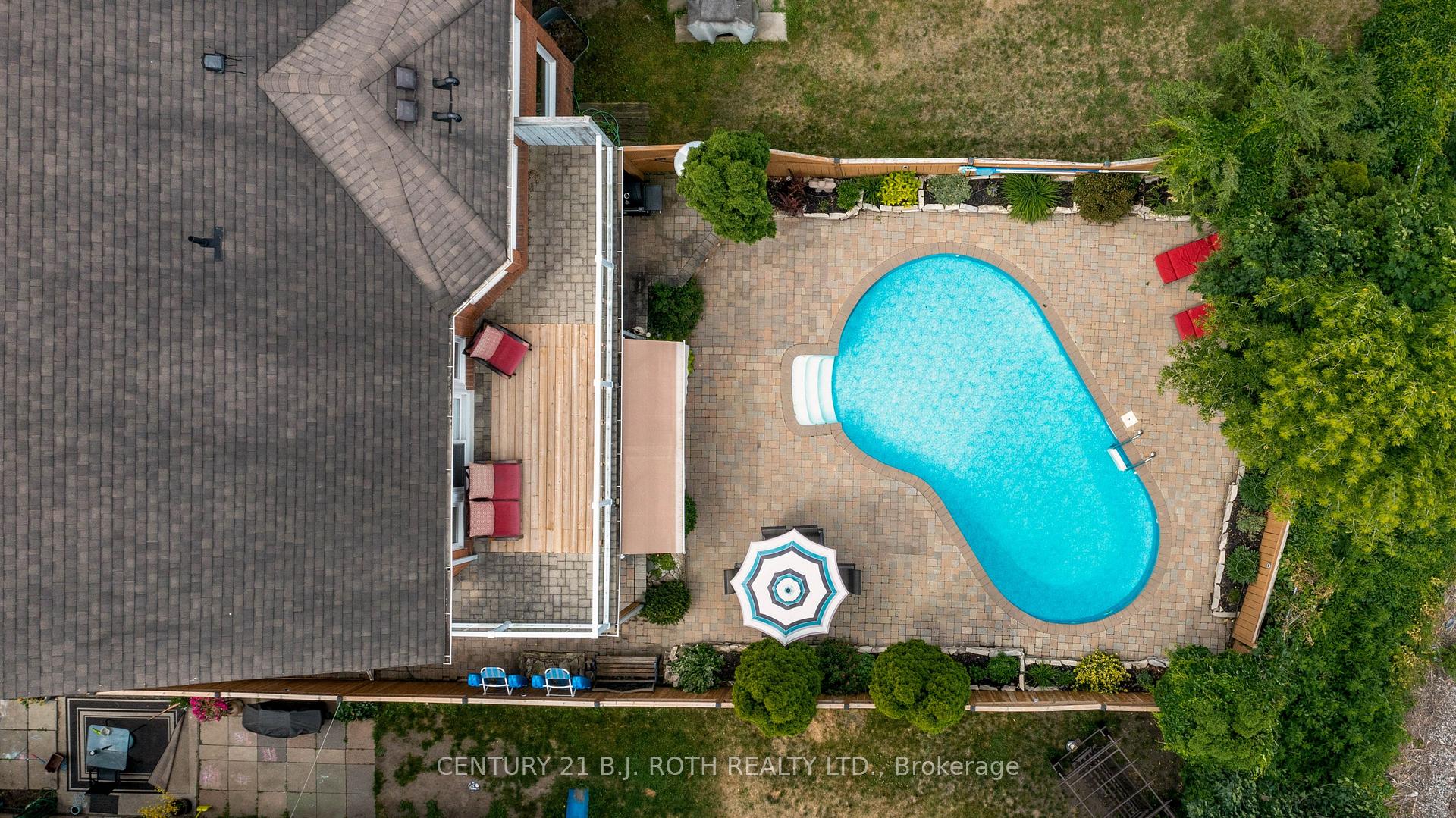 Photo 37 of 157B Cumberland Street, Barrie, Allandale — HOMEH