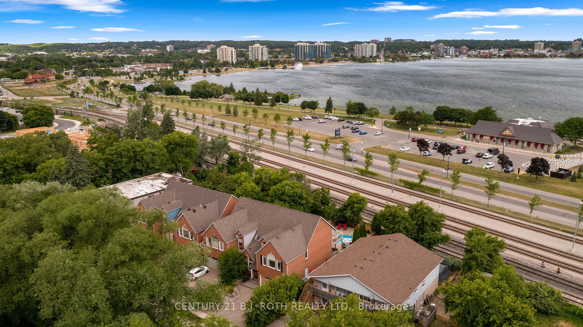 Photo 40 of 157B Cumberland Street, Barrie, Allandale — HOMEH