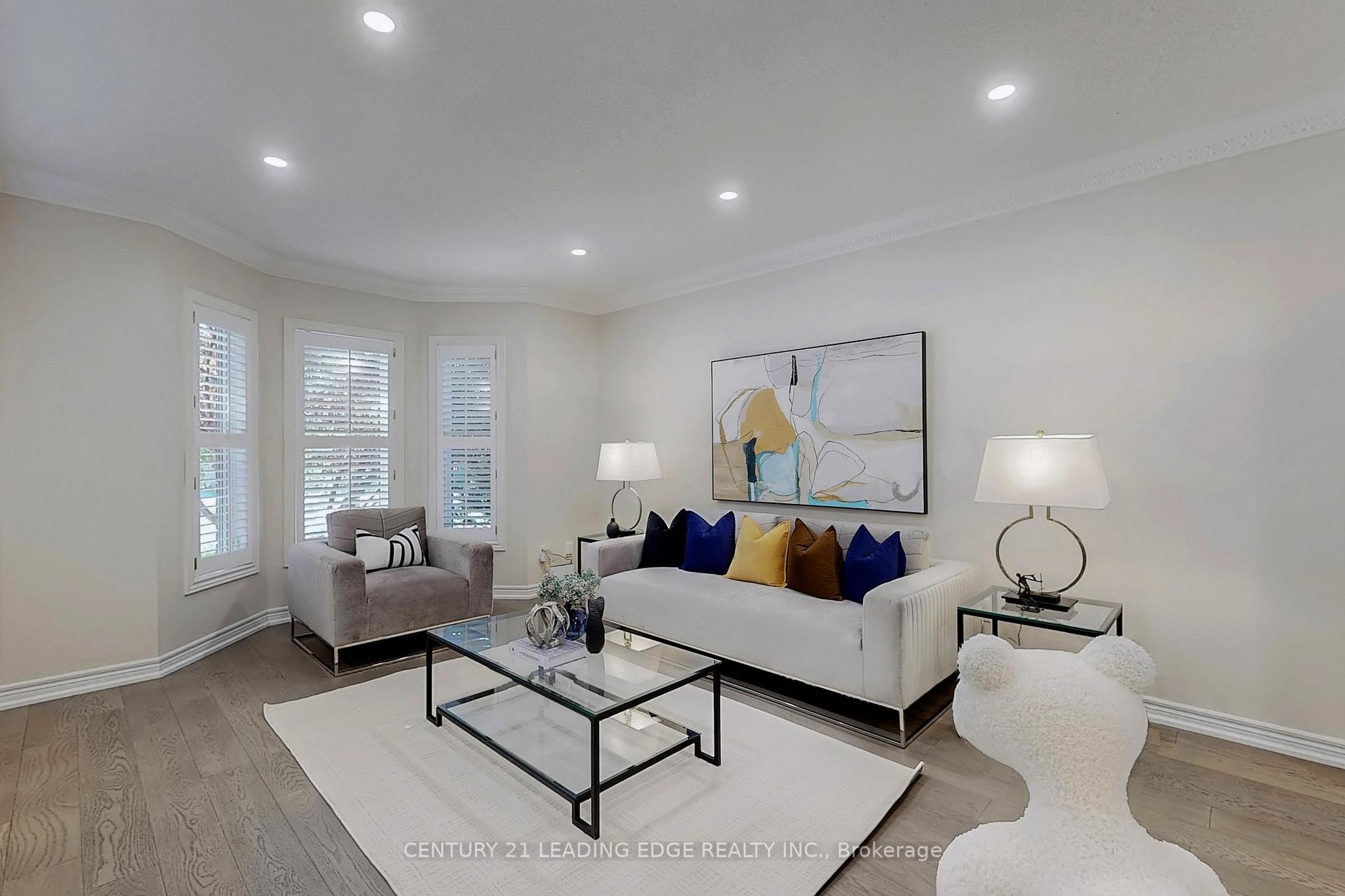 Photo 4 of 10 Macrill Road, Markham, Cachet — HOMEH