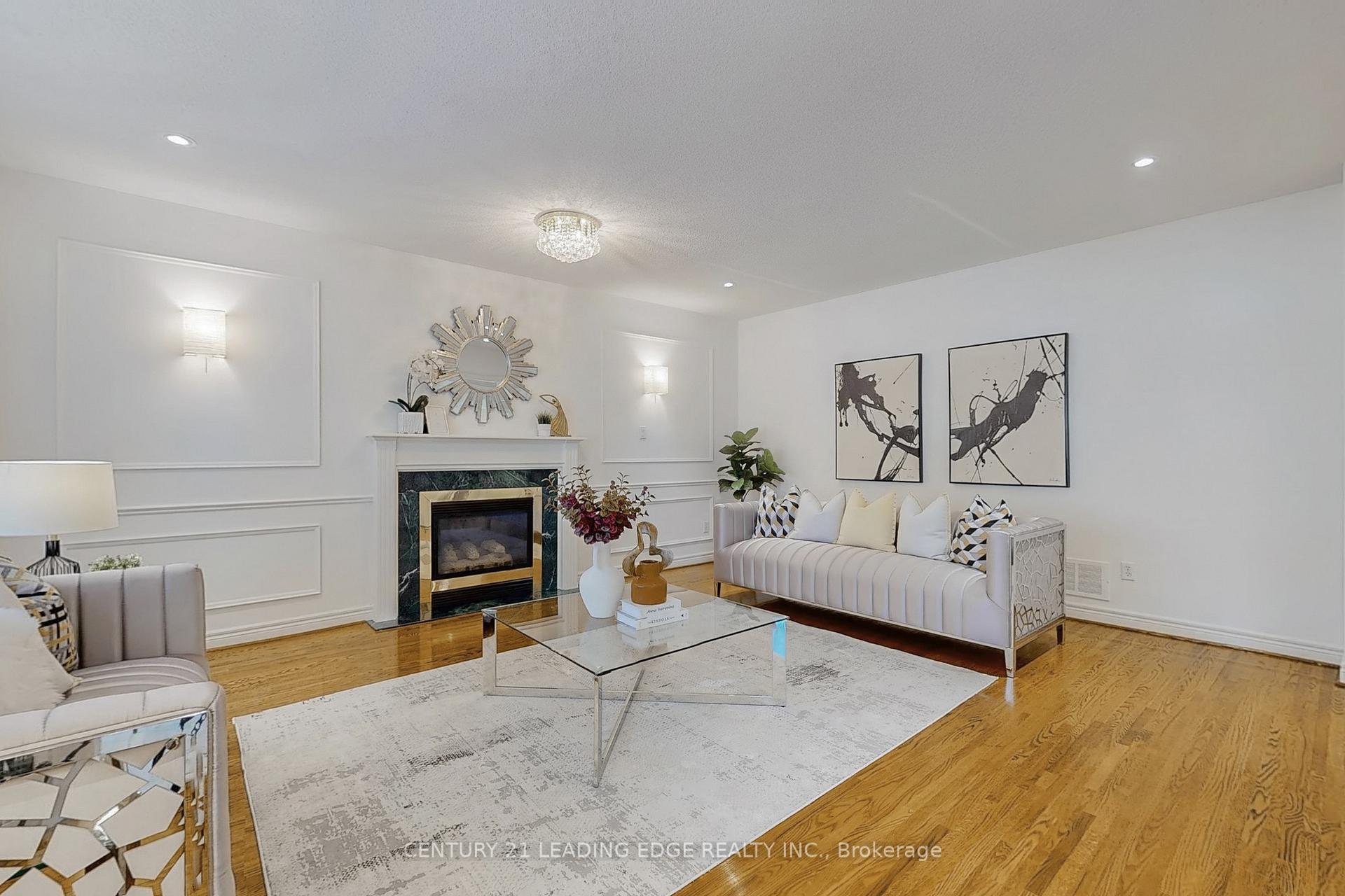 Photo 6 of 10 Macrill Road, Markham, Cachet — HOMEH