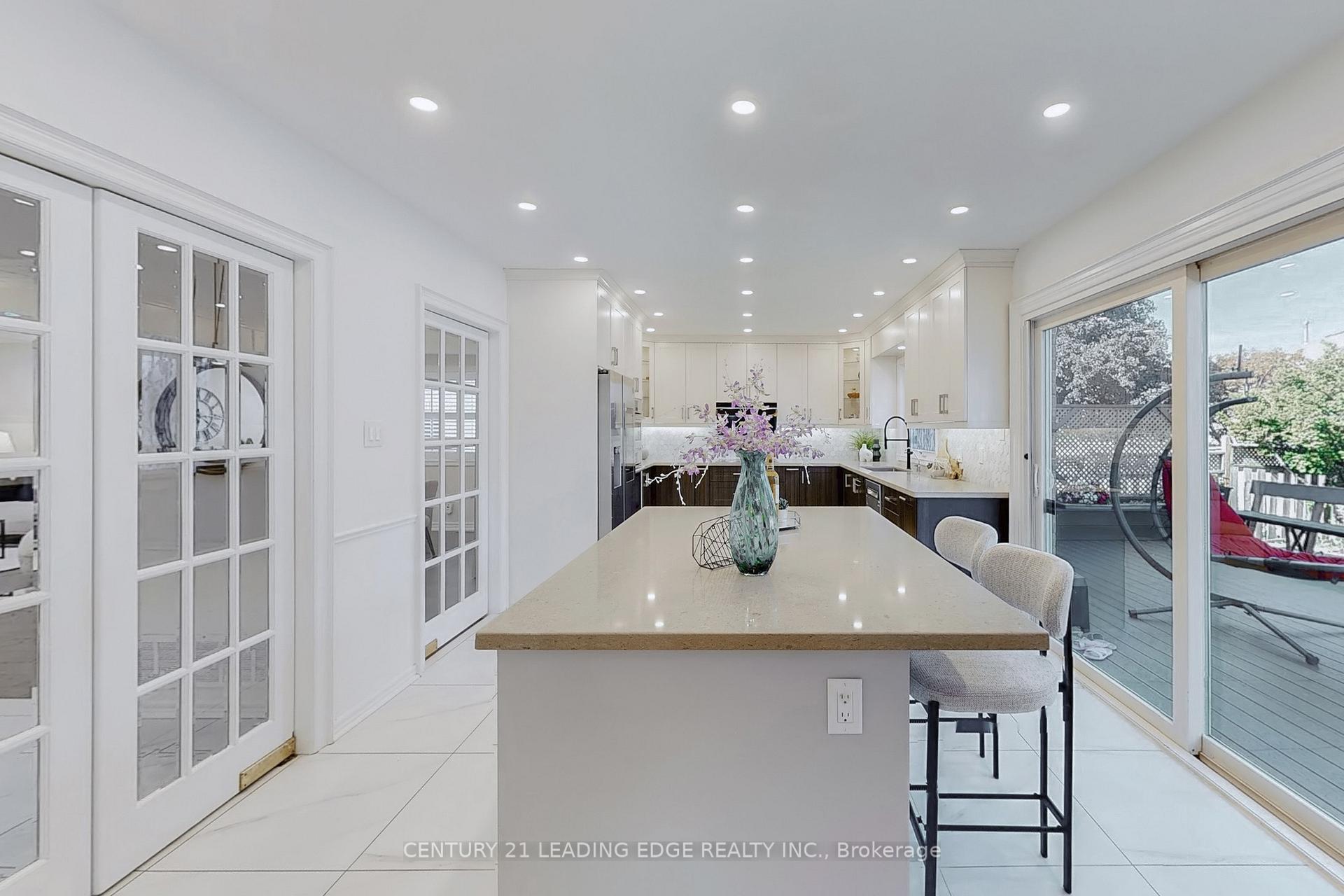 Photo 12 of 10 Macrill Road, Markham, Cachet — HOMEH
