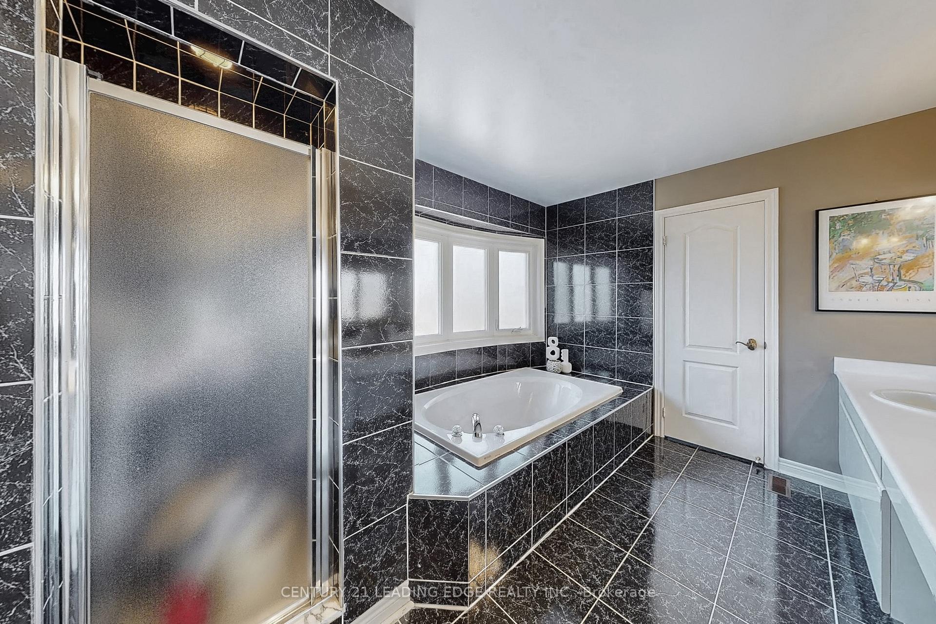Photo 26 of 10 Macrill Road, Markham, Cachet — HOMEH