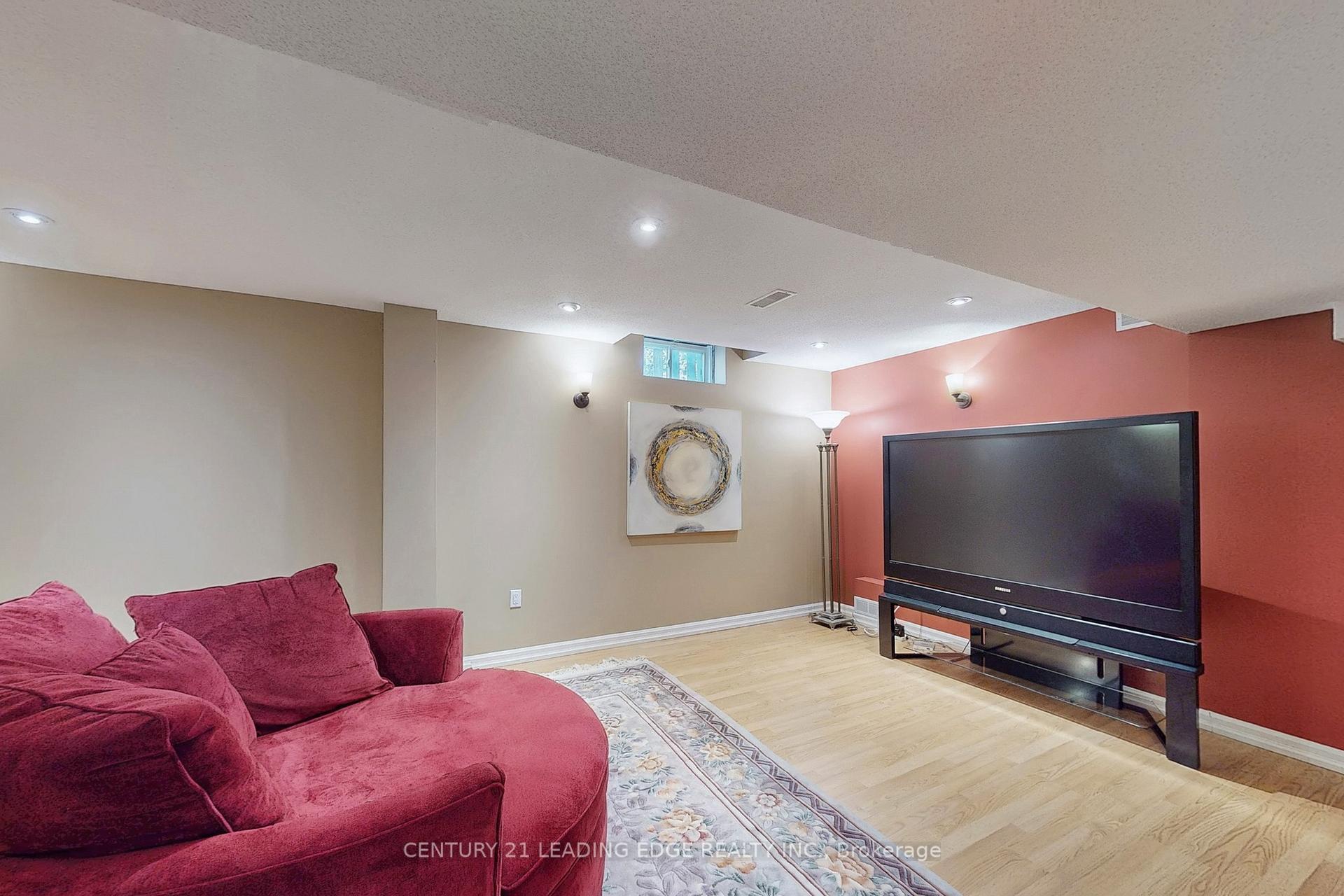 Photo 40 of 10 Macrill Road, Markham, Cachet — HOMEH