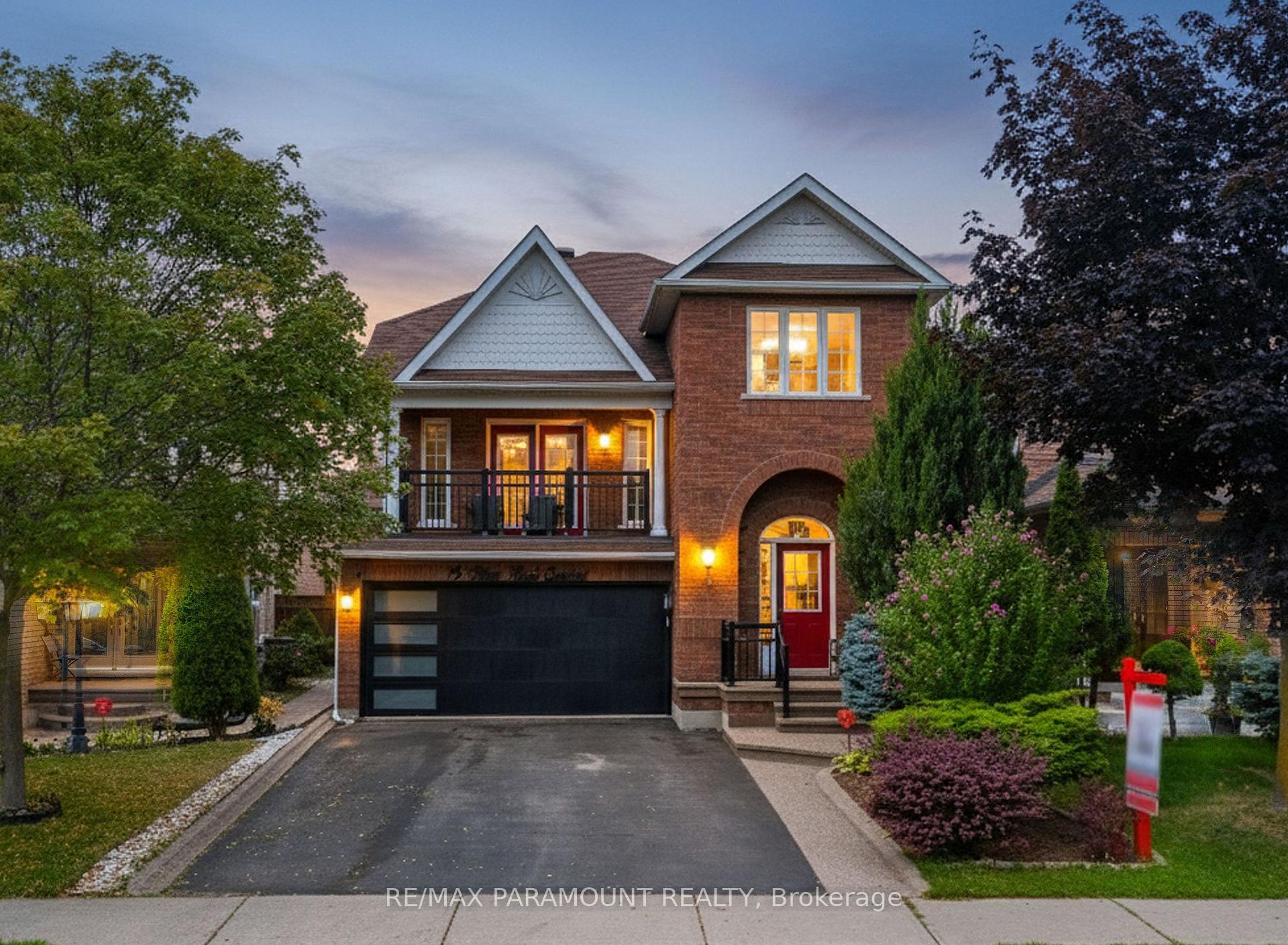 Front of 19 River Rock Crescent