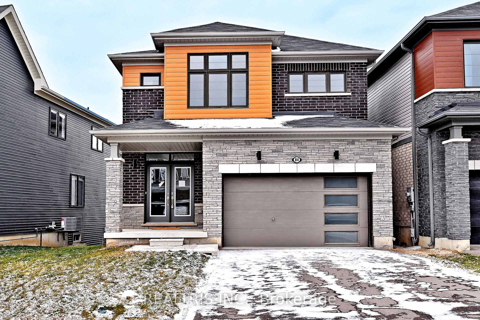 Front of 84 Hawick Crescent