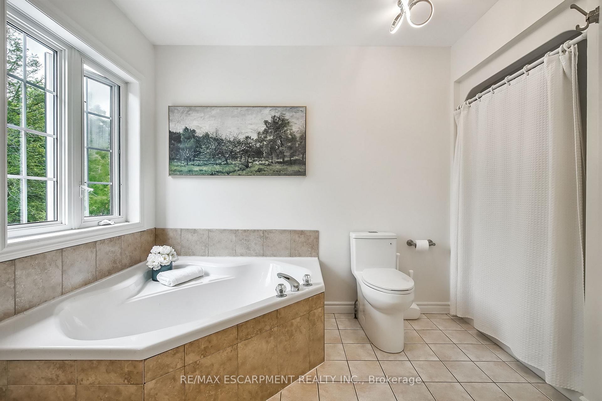 Photo 26 of 9 Valley Ridge Lane, Hamilton, Rural Flamborough — HOMEH
