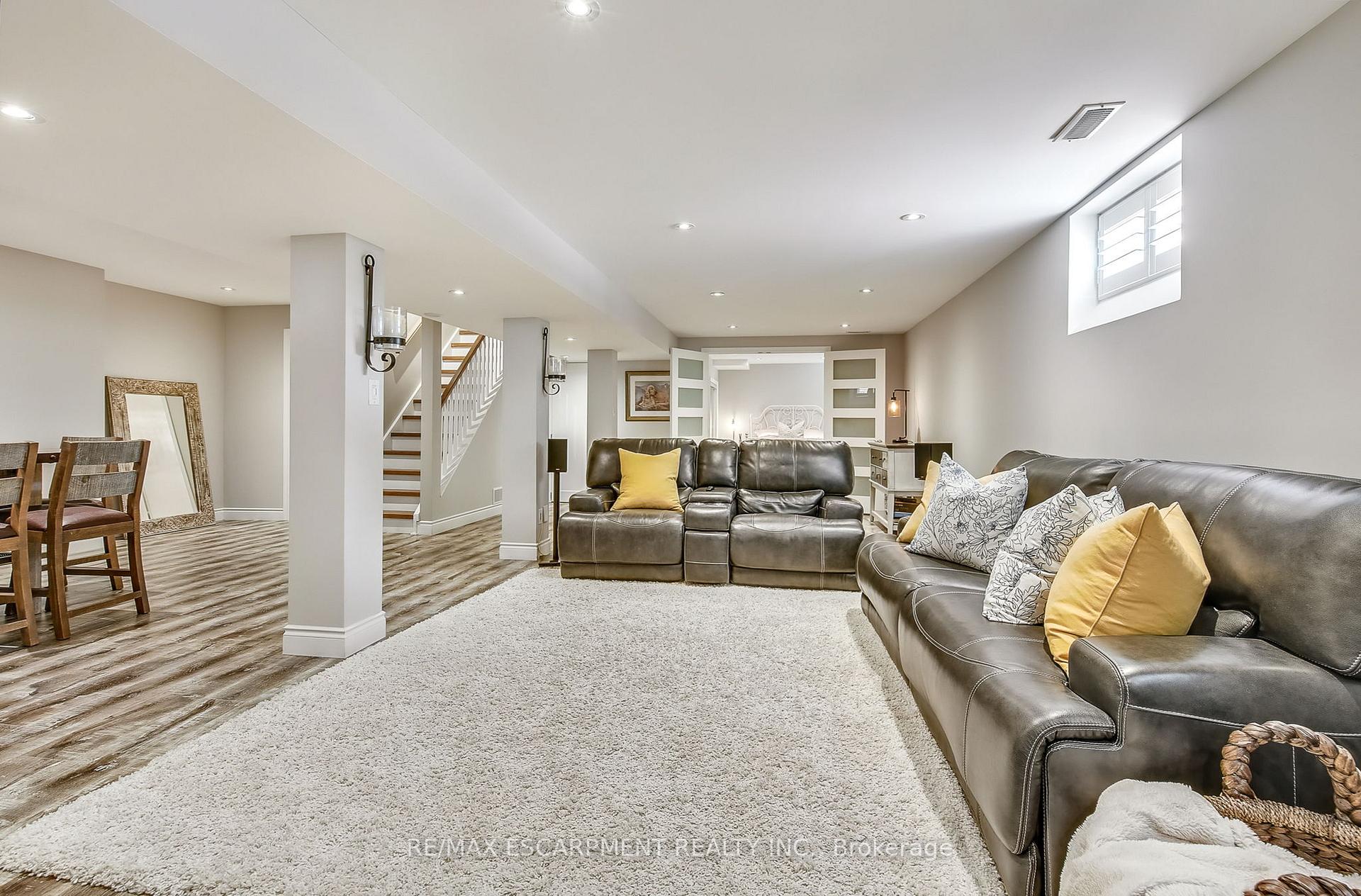 Photo 30 of 9 Valley Ridge Lane, Hamilton, Rural Flamborough — HOMEH