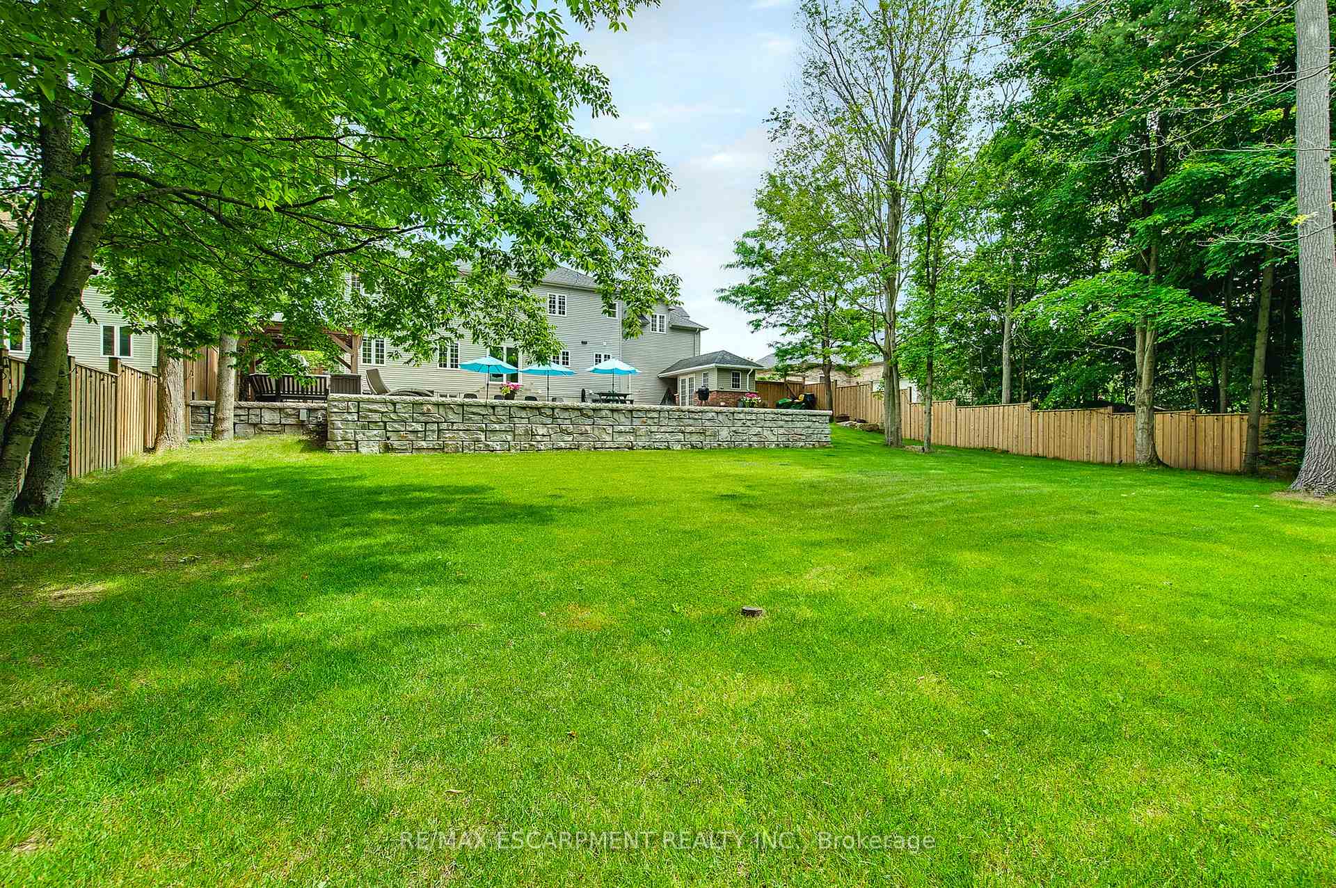 Photo 43 of 9 Valley Ridge Lane, Hamilton, Rural Flamborough — HOMEH