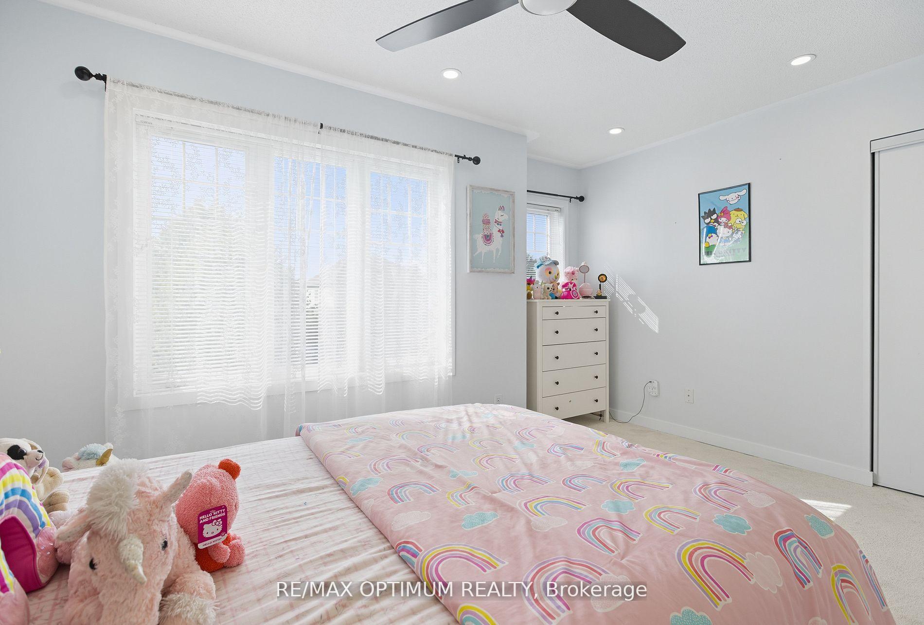 Photo 21 of 12 Robert Attersley Drive E, Whitby, Taunton North — HOMEH