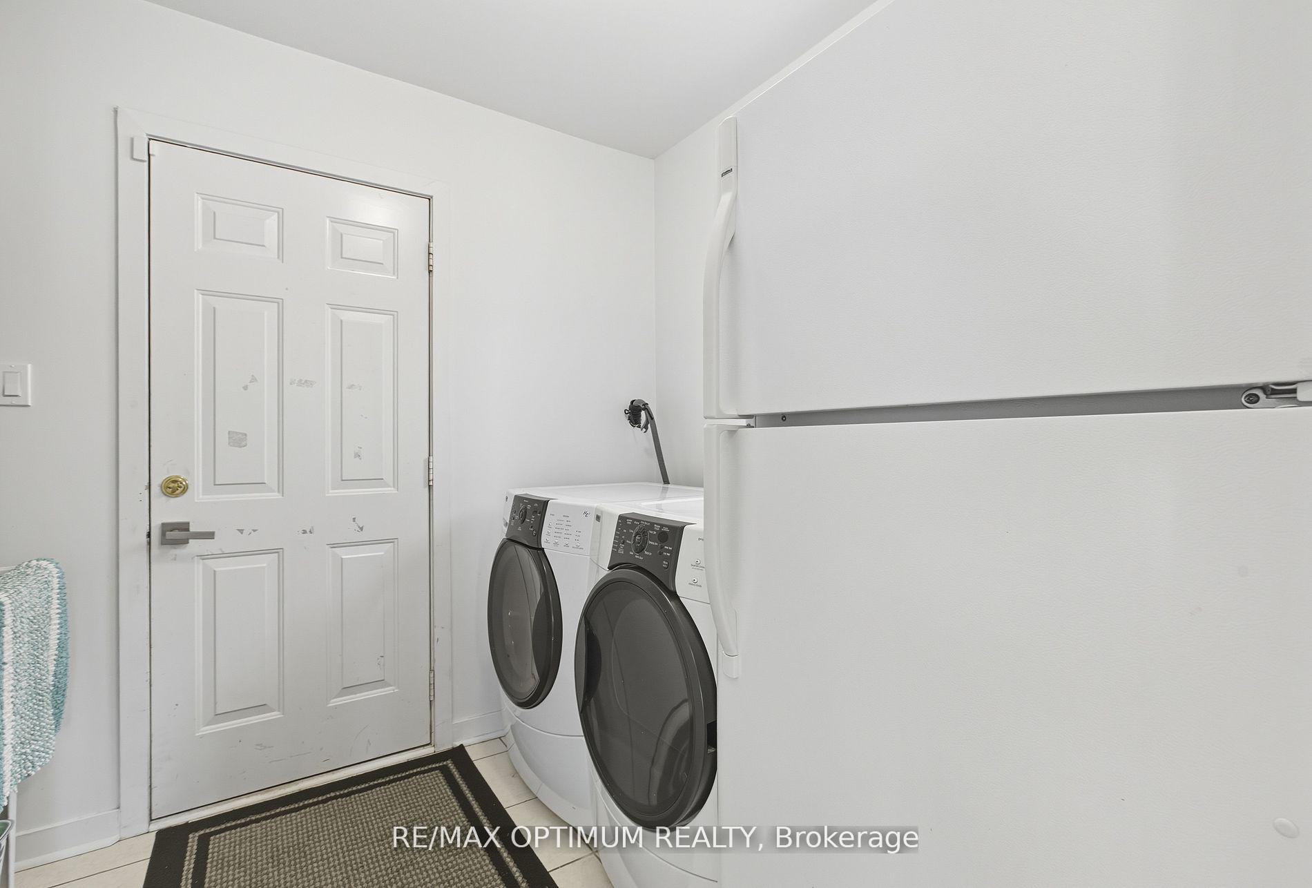 Photo 31 of 12 Robert Attersley Drive E, Whitby, Taunton North — HOMEH