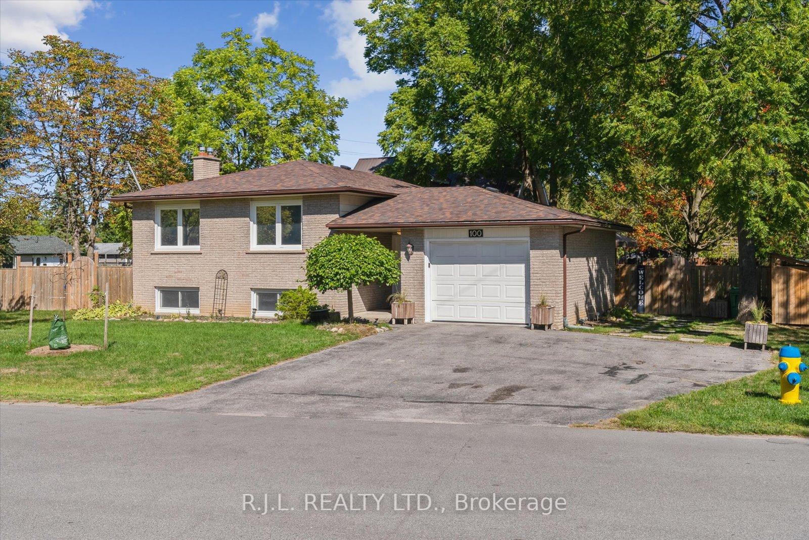 Photo 1 of 100 Facendi Drive, Peterborough, Monaghan Ward 2 — HOMEH