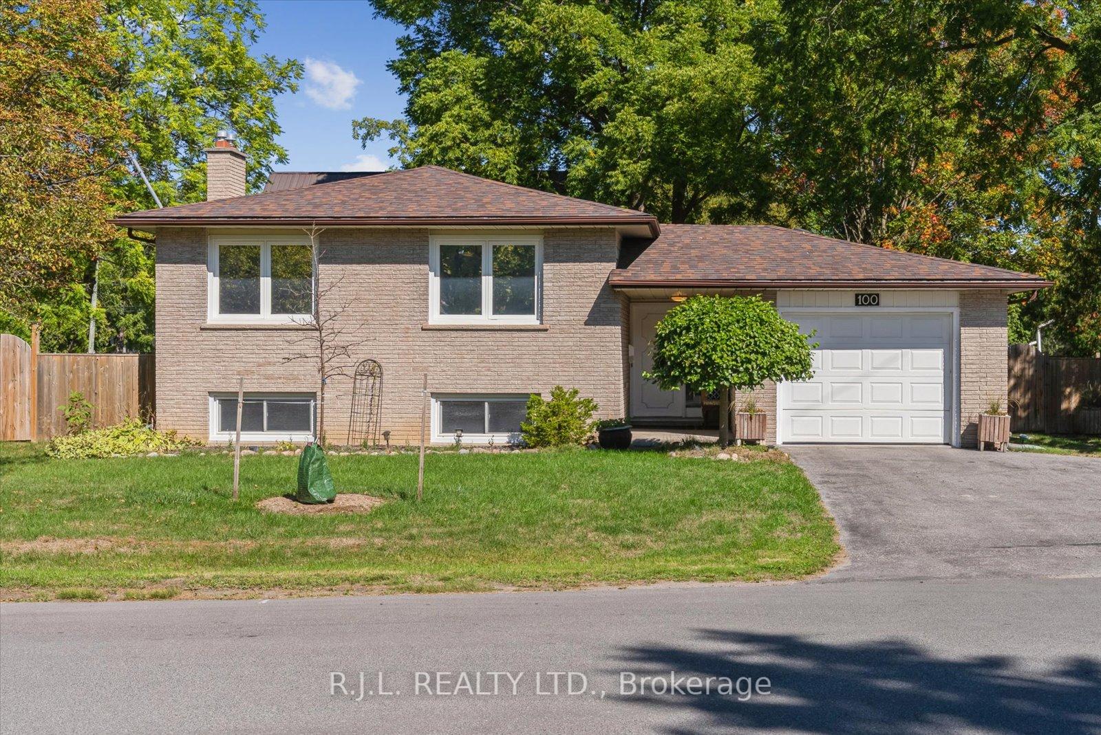 Photo 2 of 100 Facendi Drive, Peterborough, Monaghan Ward 2 — HOMEH