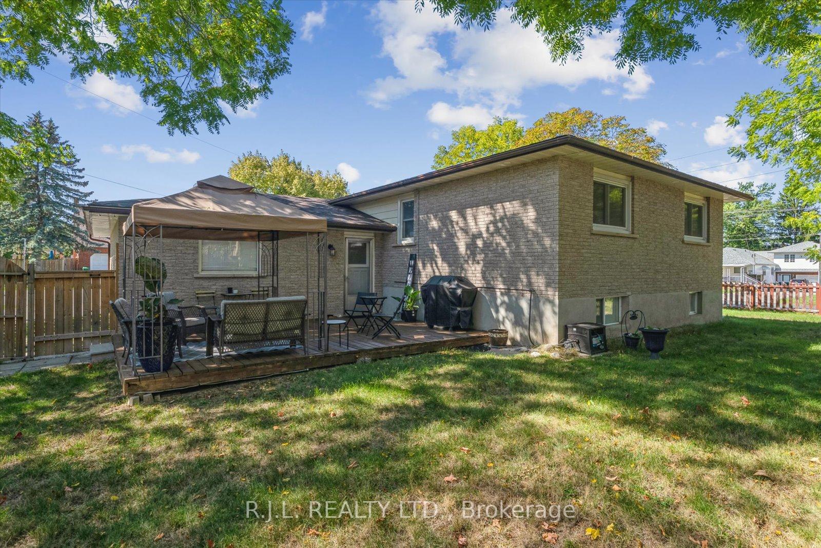 Photo 39 of 100 Facendi Drive, Peterborough, Monaghan Ward 2 — HOMEH