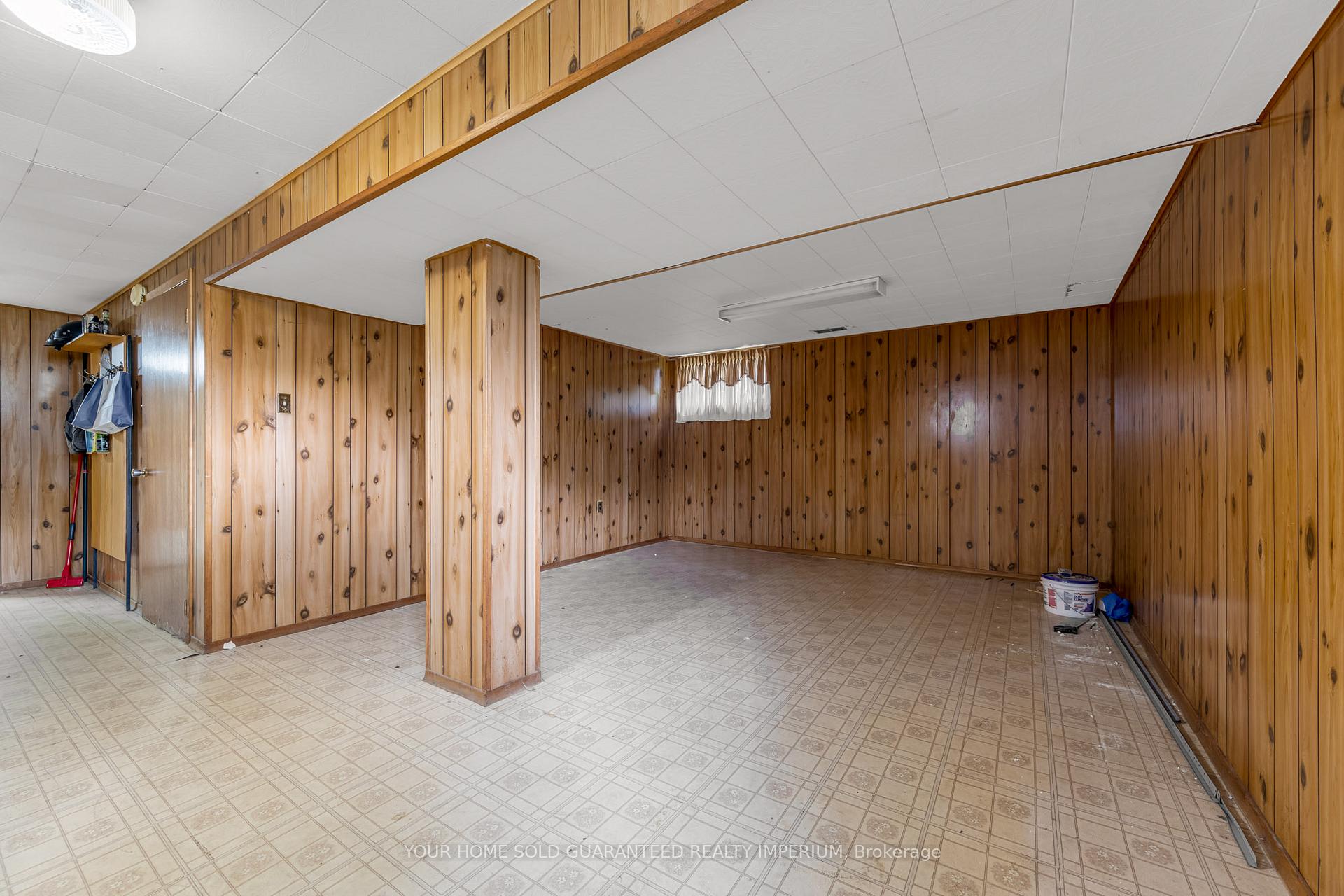 Photo 5 of 103 Briarwood Crescent, Hamilton, Buchanan — HOMEH