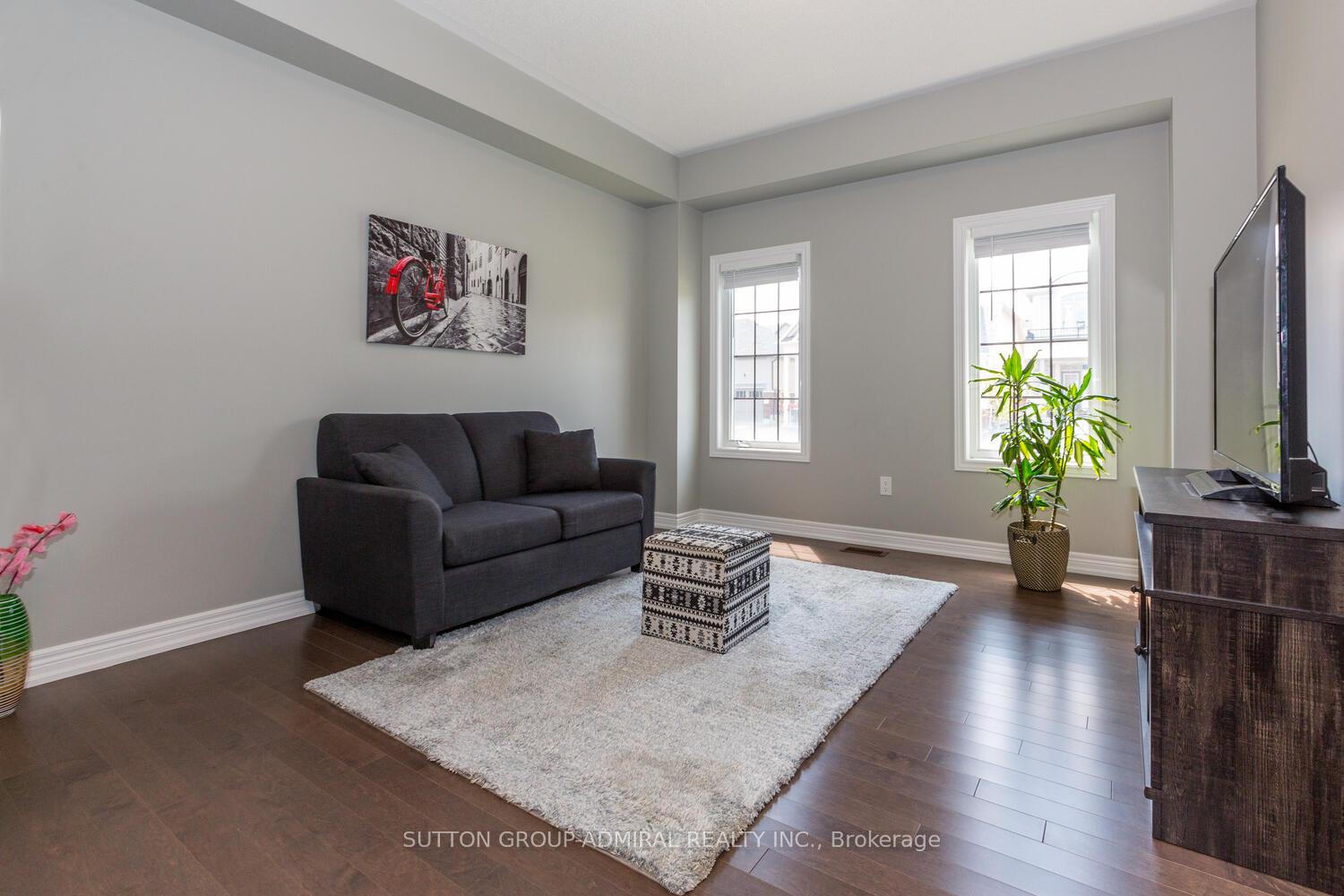 Photo 4 of 53 Pietrowski Drive, Georgina, Keswick North — HOMEH