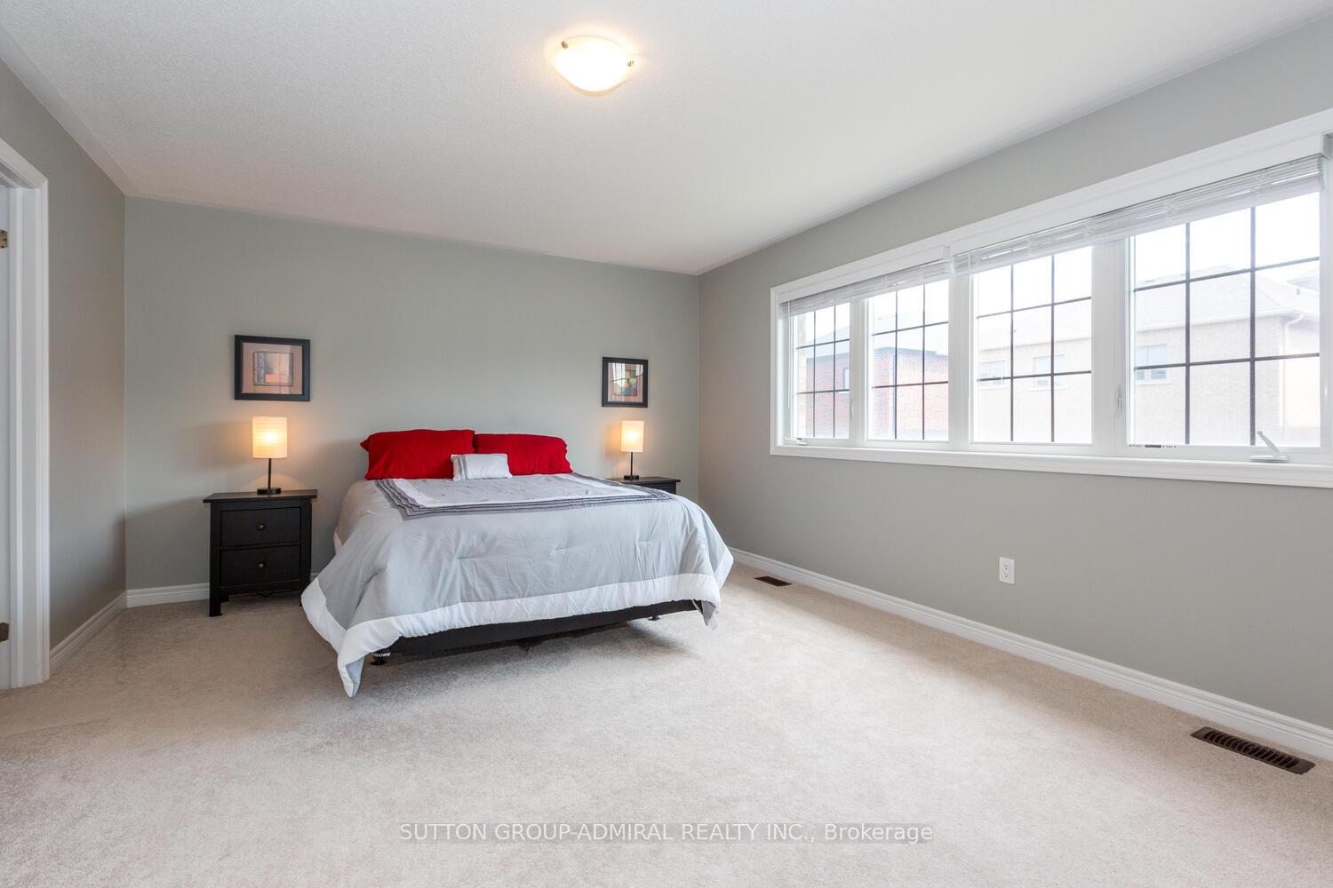 Photo 17 of 53 Pietrowski Drive, Georgina, Keswick North — HOMEH