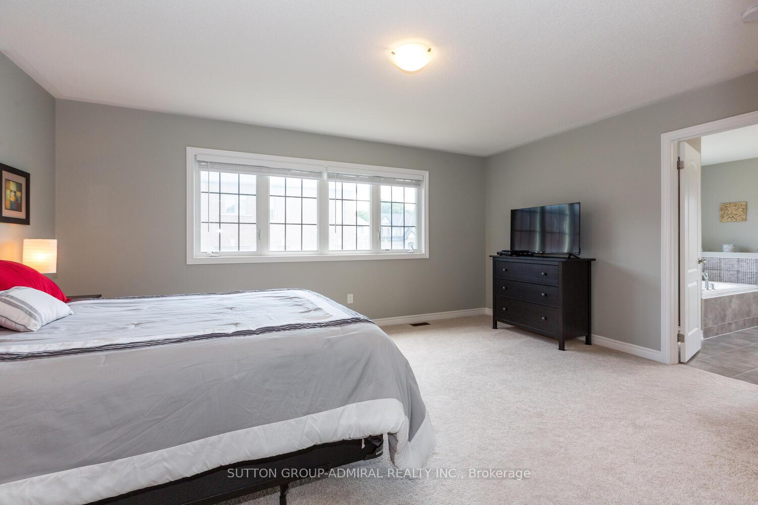 Photo 20 of 53 Pietrowski Drive, Georgina, Keswick North — HOMEH