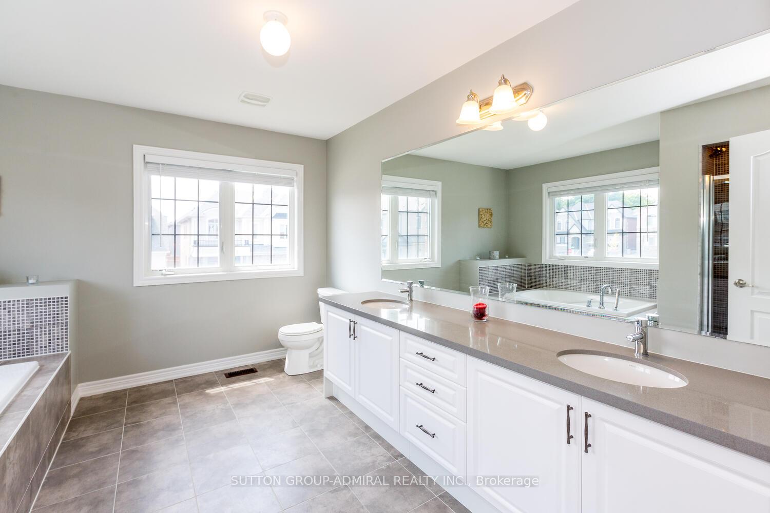 Photo 21 of 53 Pietrowski Drive, Georgina, Keswick North — HOMEH