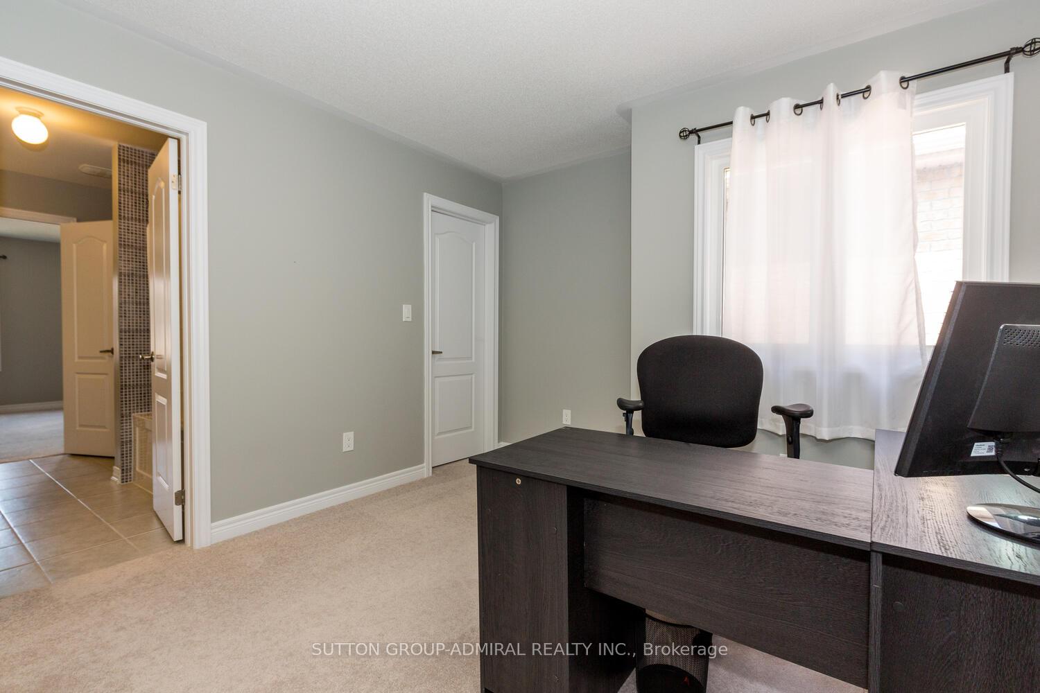 Photo 23 of 53 Pietrowski Drive, Georgina, Keswick North — HOMEH