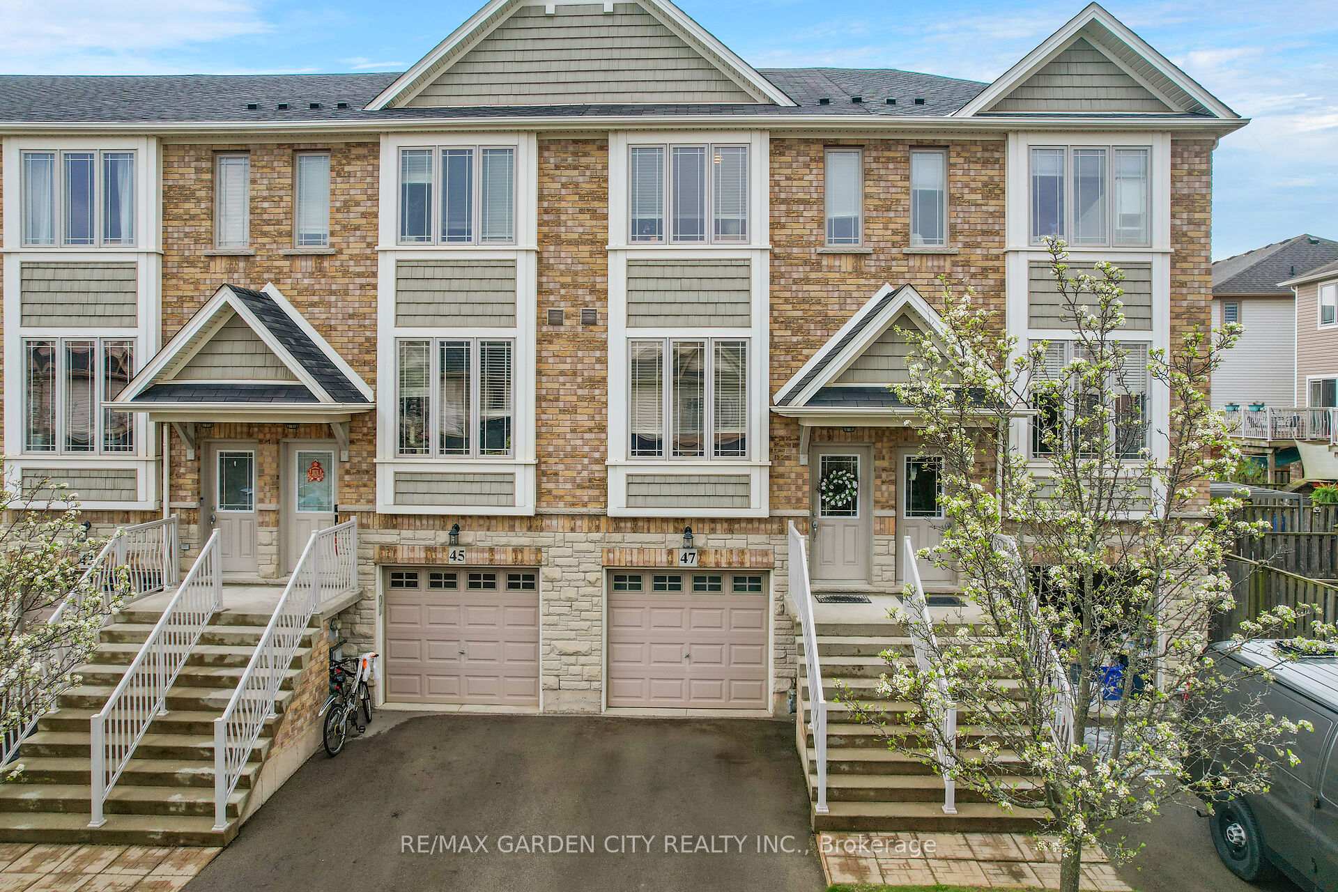 Front of Unit 47, 8 Hemlock Way