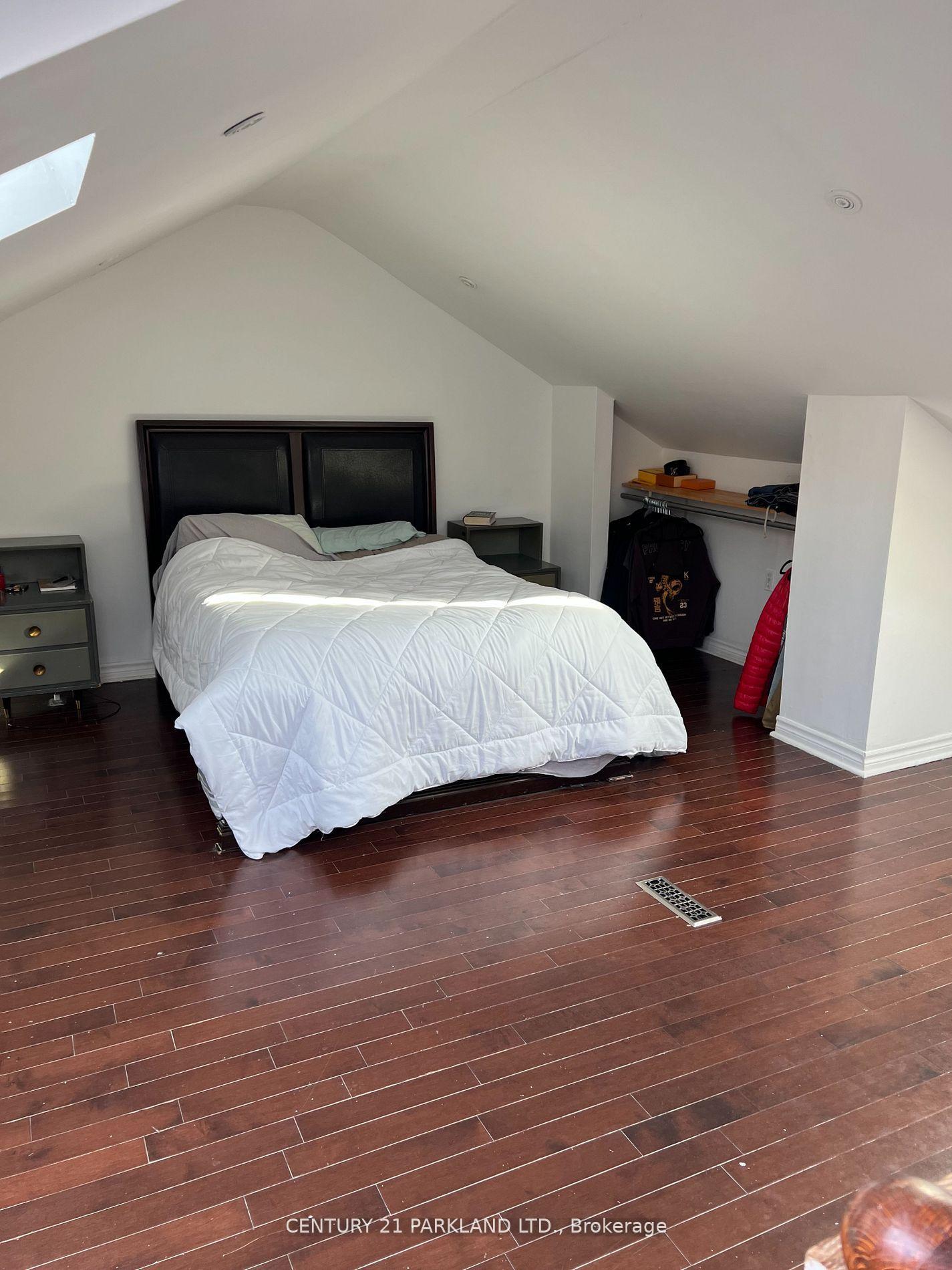 Photo 4 of 2 Dearbourne Avenue, Toronto, North Riverdale — HOMEH