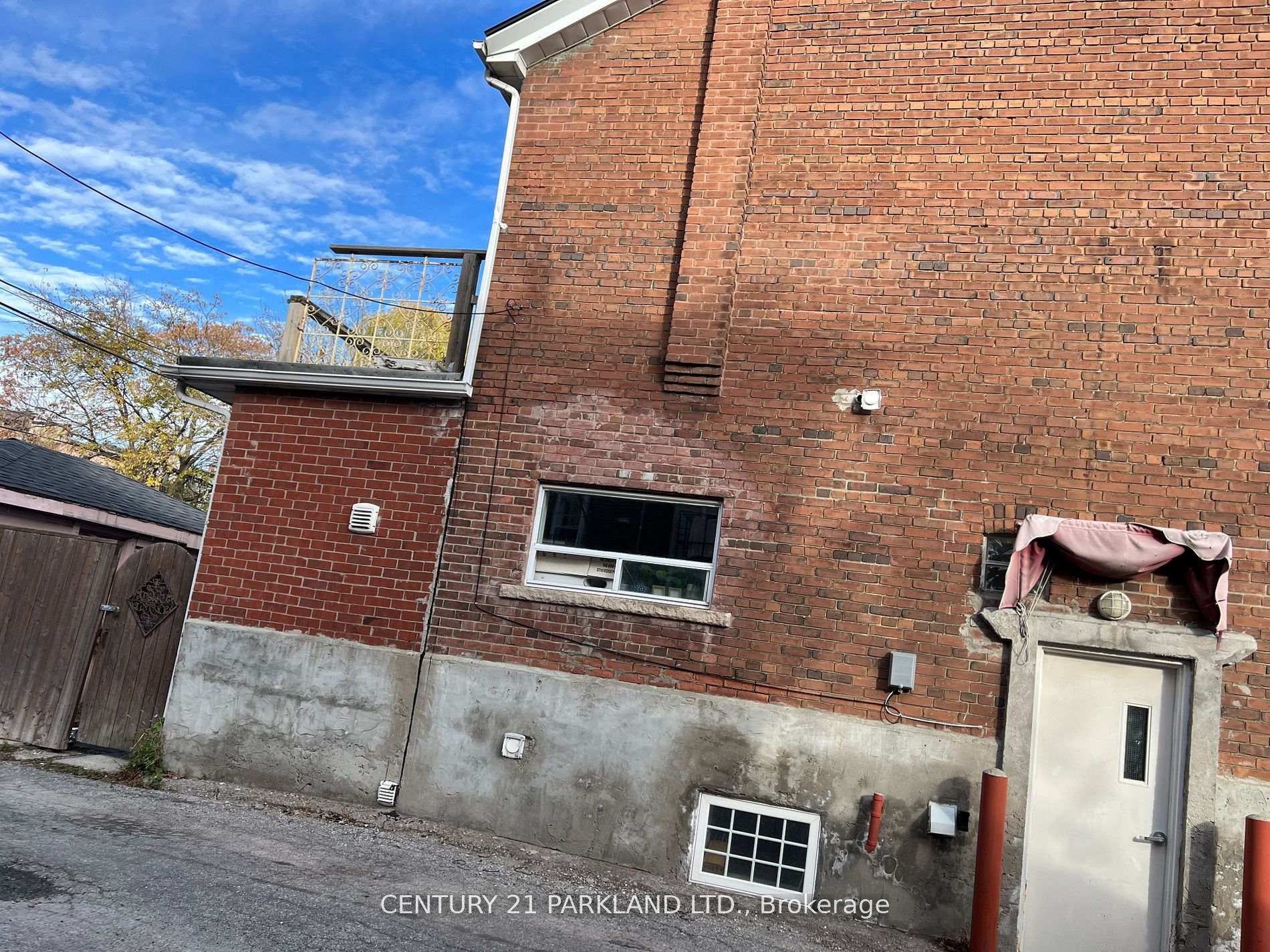 Photo 16 of 2 Dearbourne Avenue, Toronto, North Riverdale — HOMEH