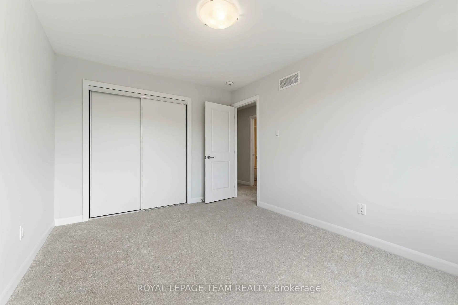 Photo 23 of 764 Fairline Row, Ottawa, Kanata - Emerald Meadows/Trailwest — HOMEH