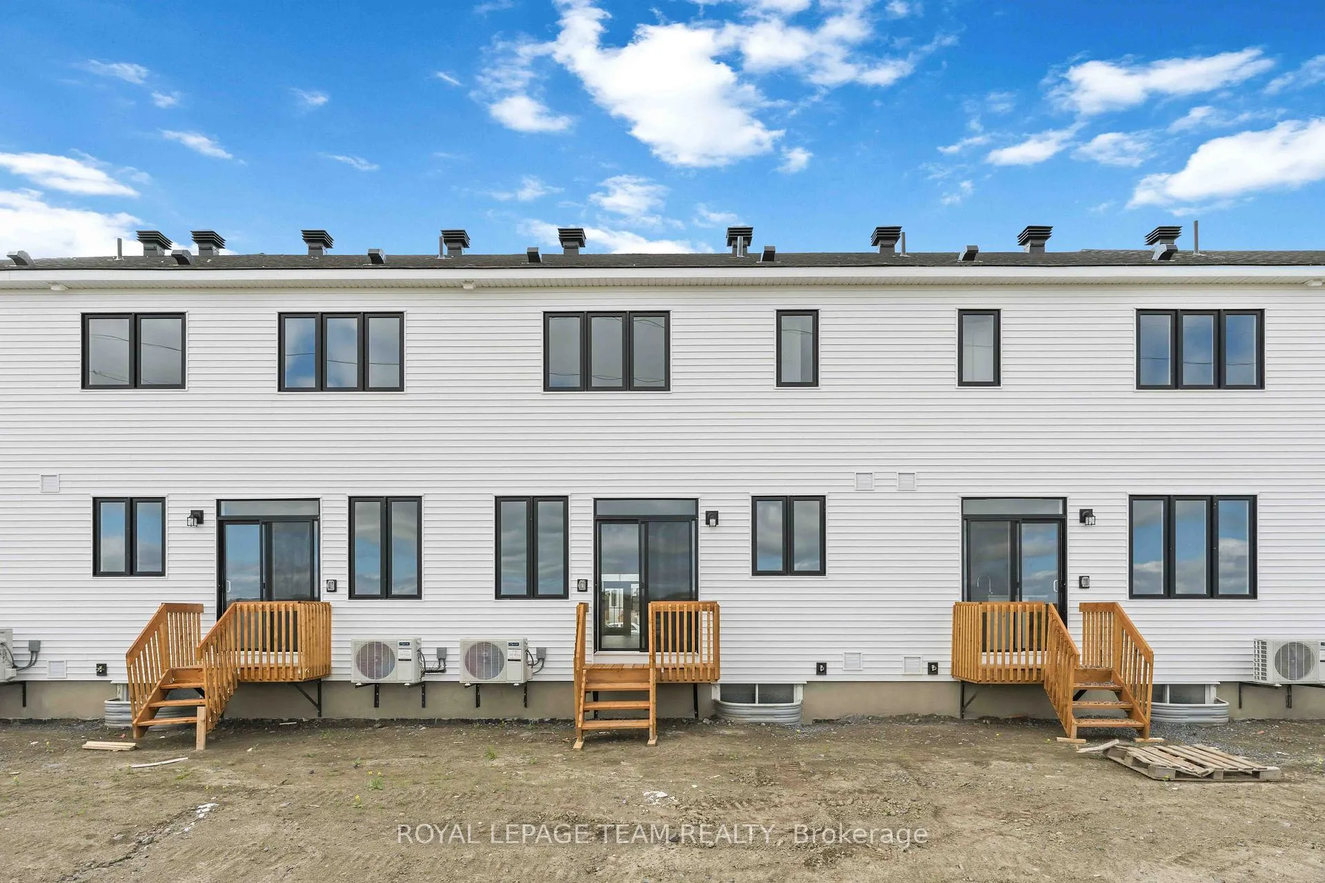 Photo 30 of 764 Fairline Row, Ottawa, Kanata - Emerald Meadows/Trailwest — HOMEH