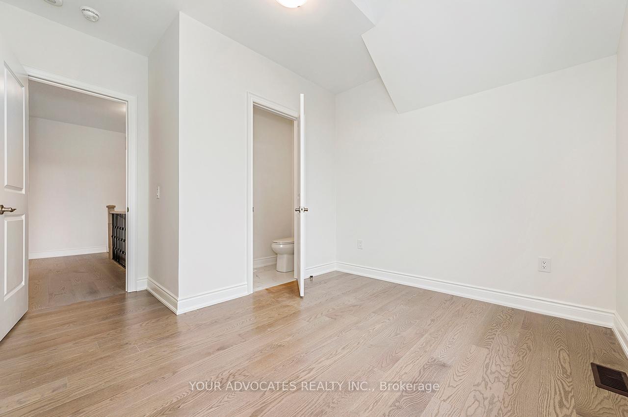 Photo 32 of 137 Timber Creek Boulevard, Vaughan, Kleinburg — HOMEH