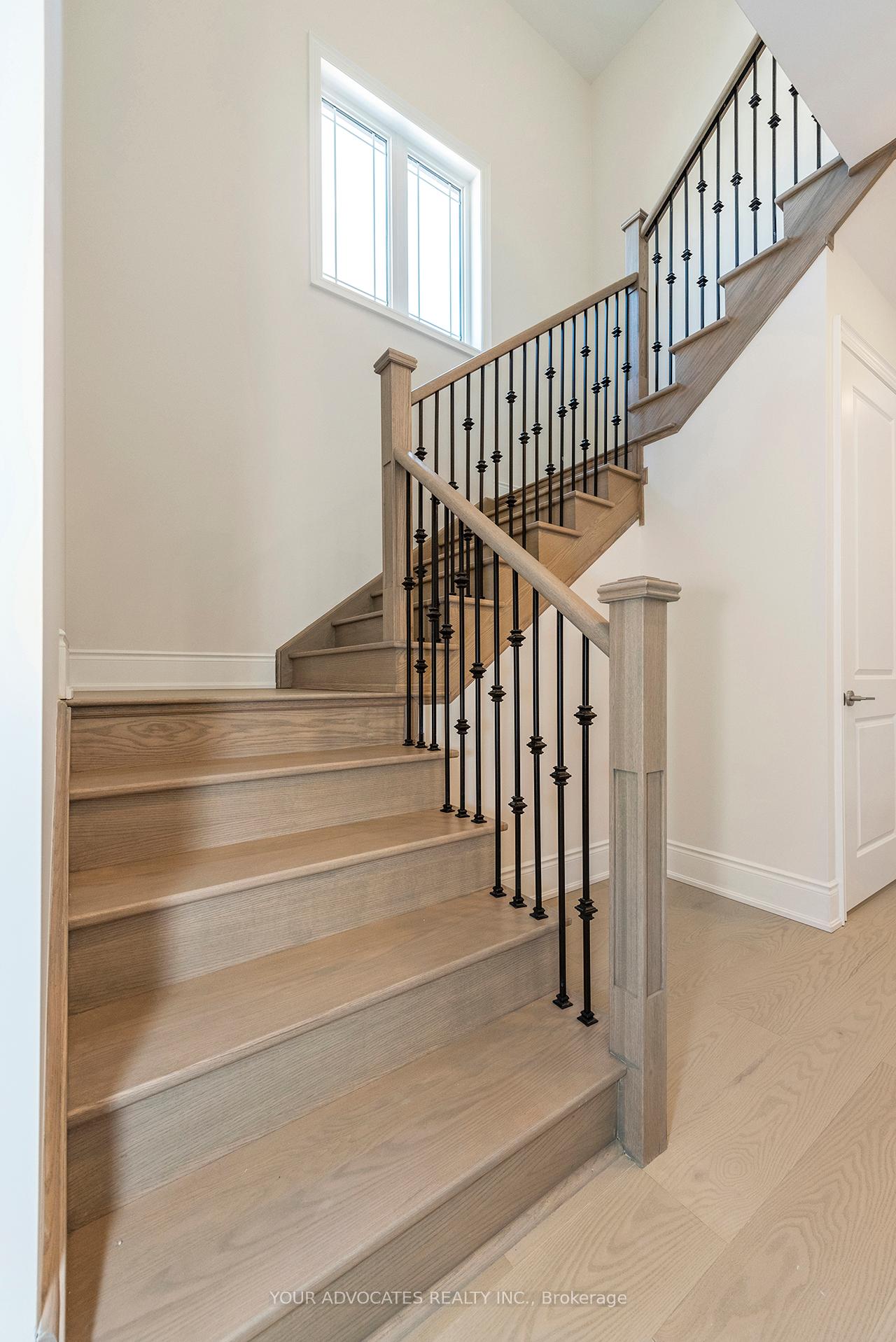 Photo 16 of 125 Timber Creek Boulevard, Vaughan, Kleinburg — HOMEH