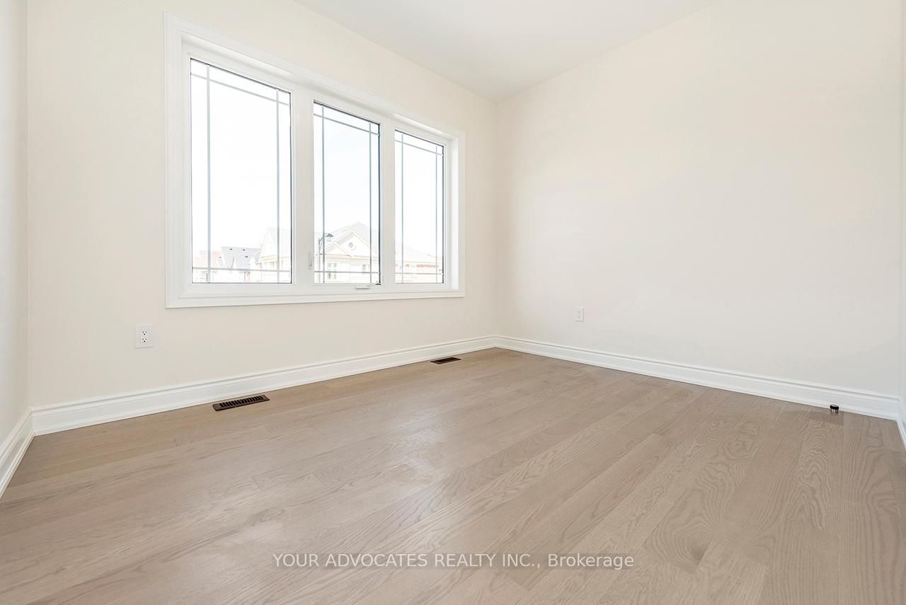 Photo 12 of 125 Timber Creek Boulevard, Vaughan, Kleinburg — HOMEH