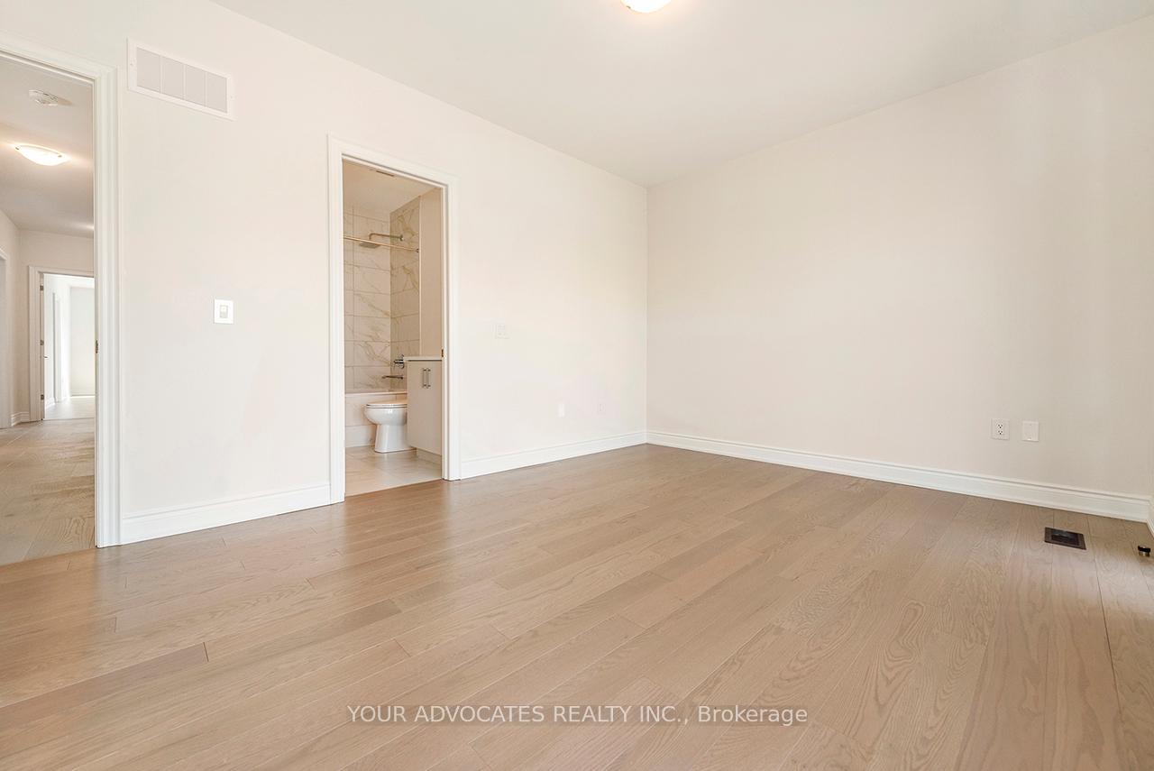 Photo 17 of 125 Timber Creek Boulevard, Vaughan, Kleinburg — HOMEH