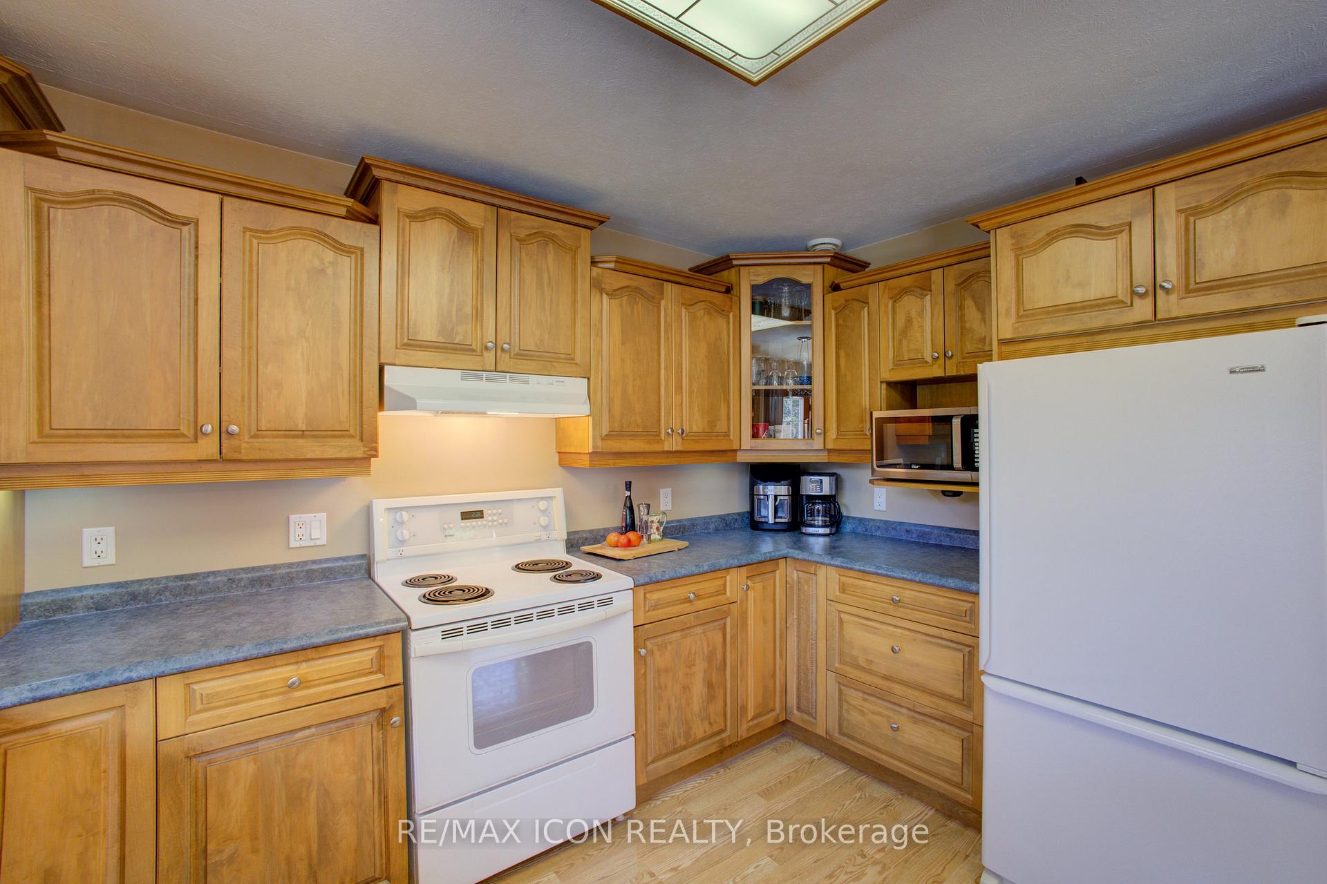 Photo 14 of 394358 Concession 2 Road, West Grey — HOMEH
