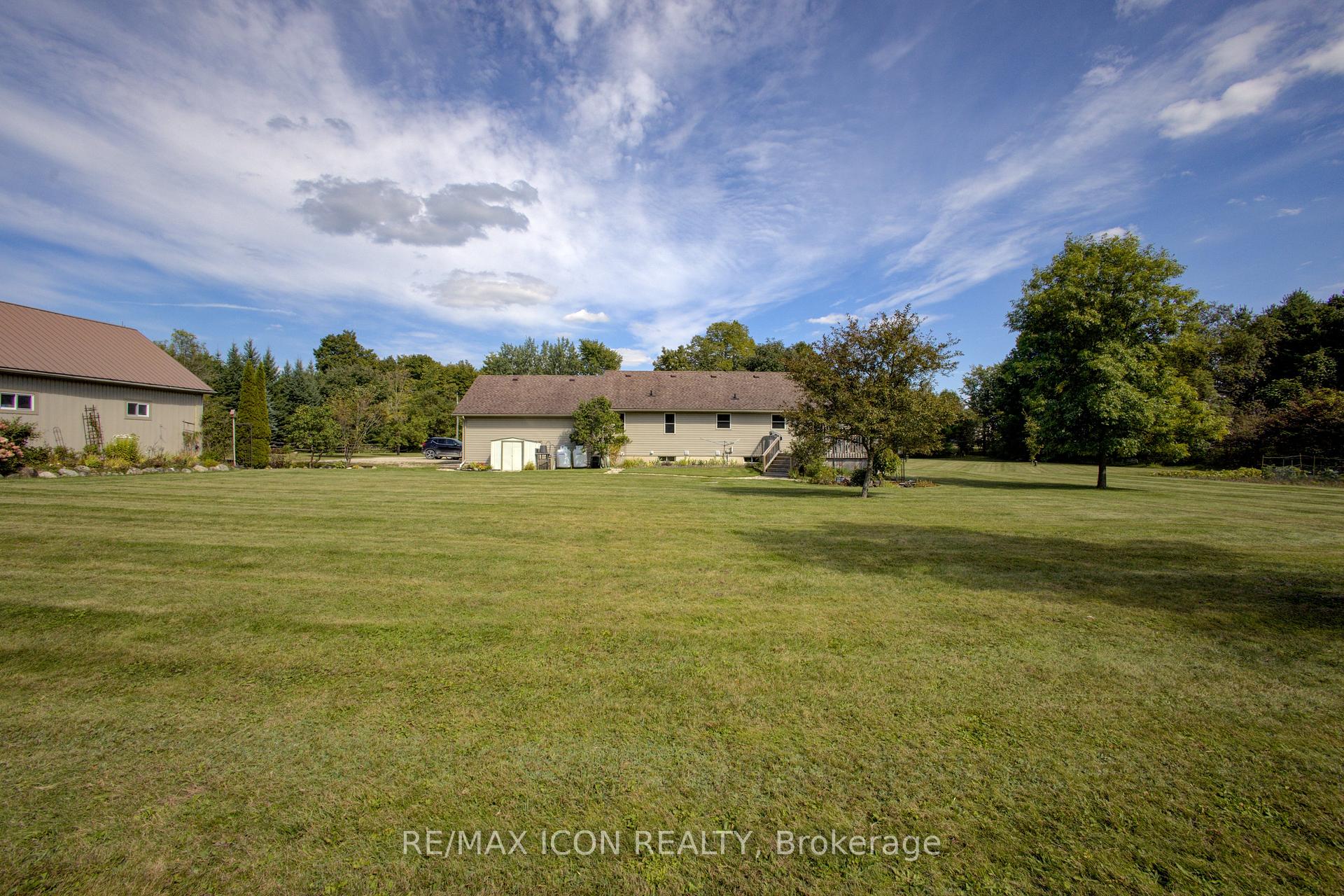 Photo 29 of 394358 Concession 2 Road, West Grey — HOMEH