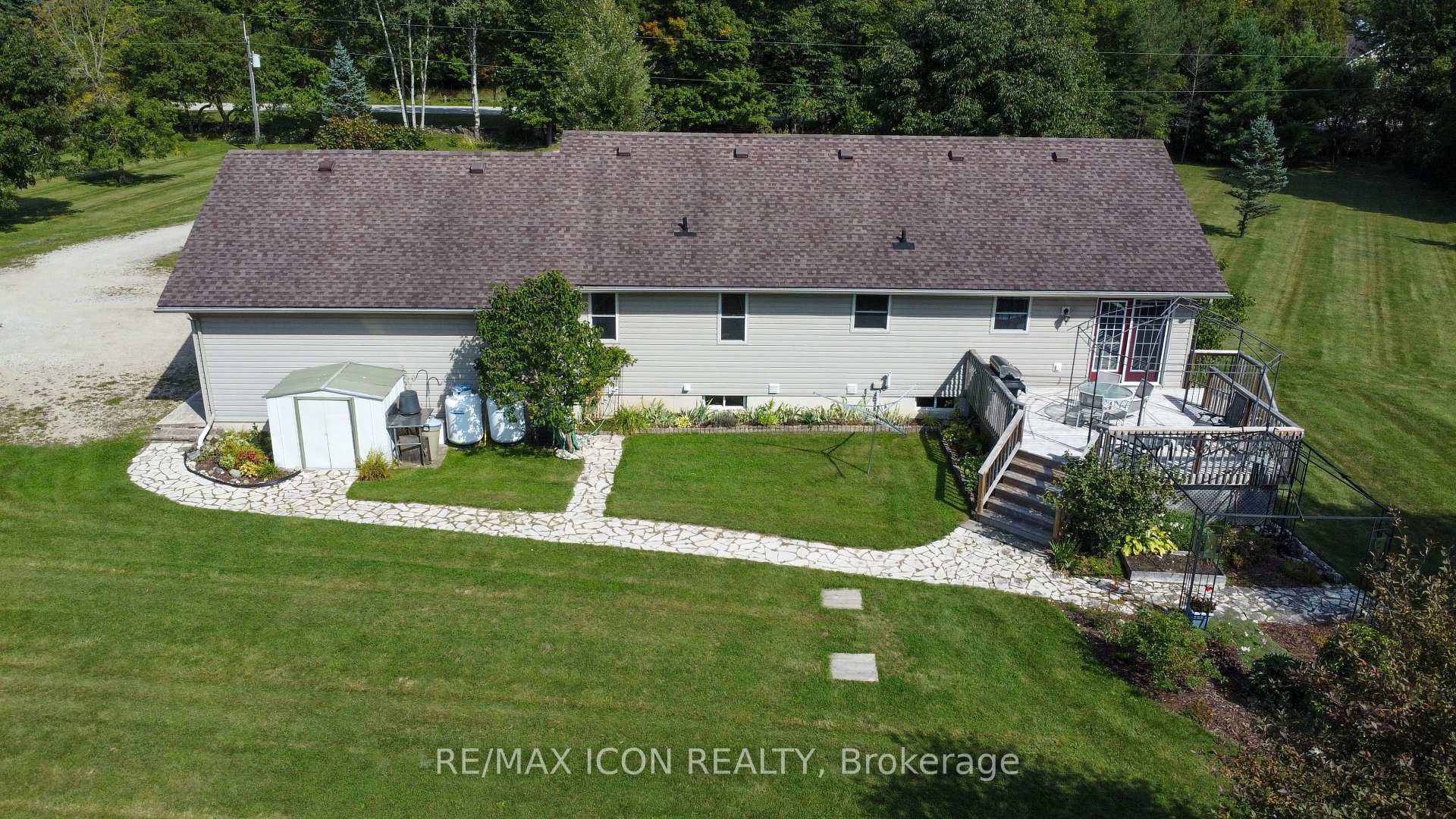 Photo 33 of 394358 Concession 2 Road, West Grey — HOMEH