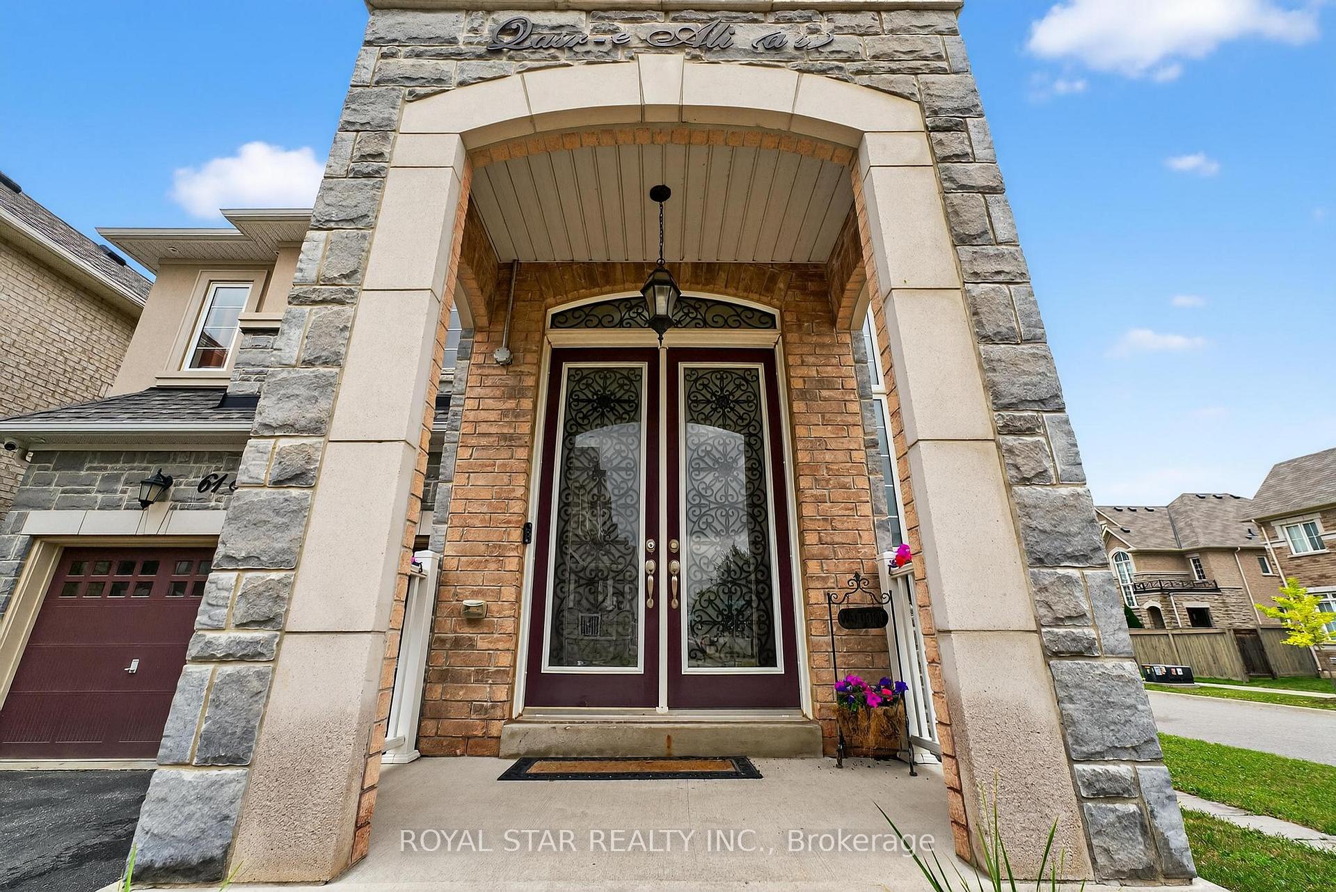 Photo 6 of 61 Aldersgate Drive, Brampton, Northwest Brampton — HOMEH