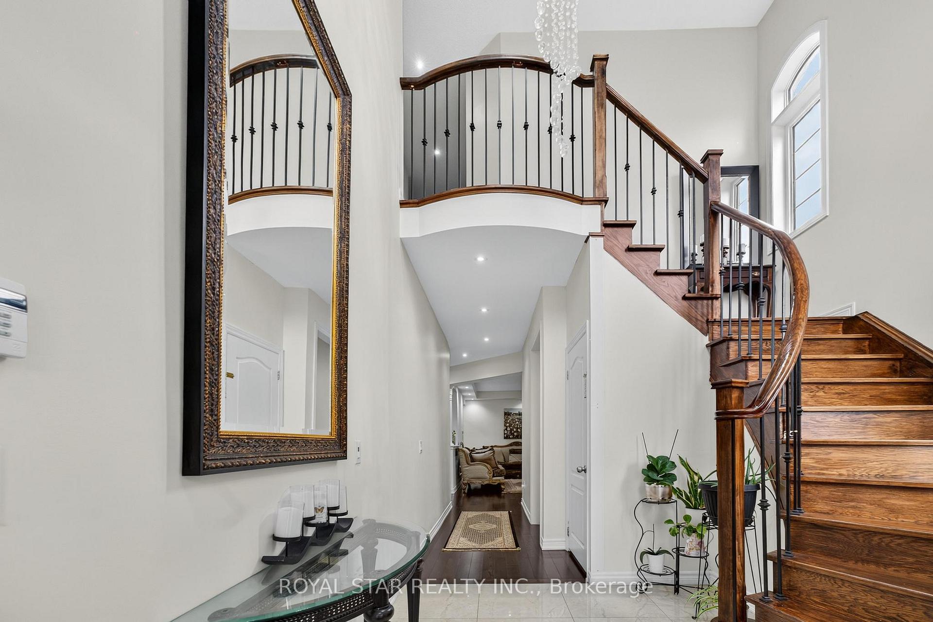 Photo 7 of 61 Aldersgate Drive, Brampton, Northwest Brampton — HOMEH