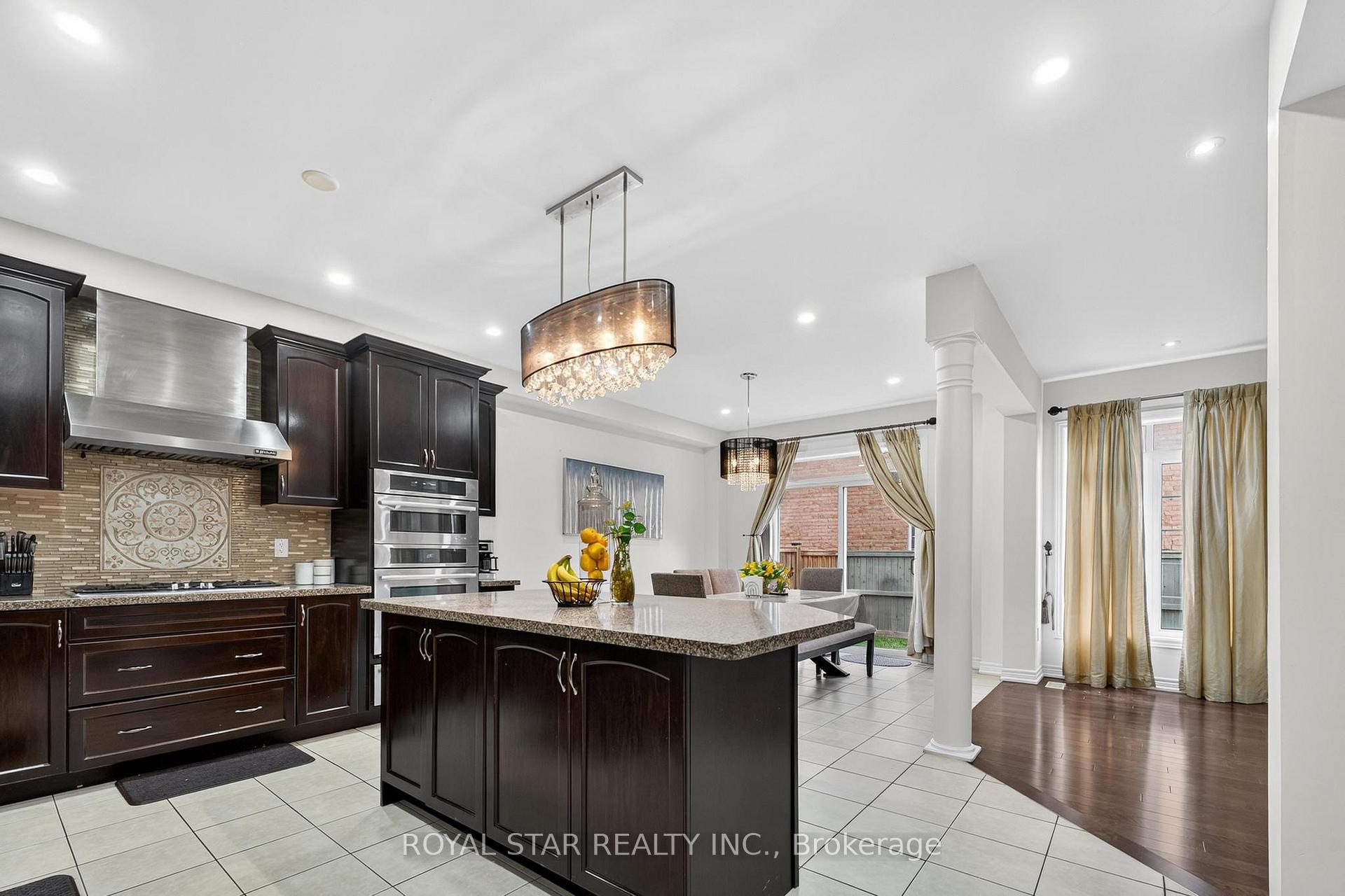 Photo 16 of 61 Aldersgate Drive, Brampton, Northwest Brampton — HOMEH